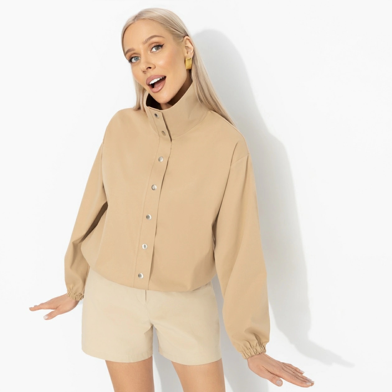 Ветровка бежевая на кнопках Charutti(фото5)