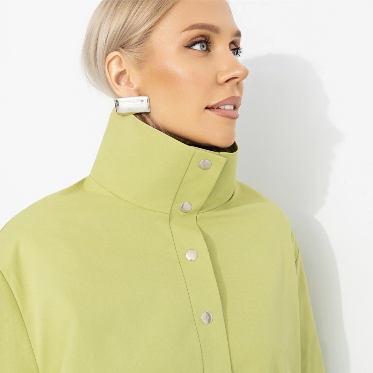 Ветровка оливкового цвета на кнопках Charutti(фото4)