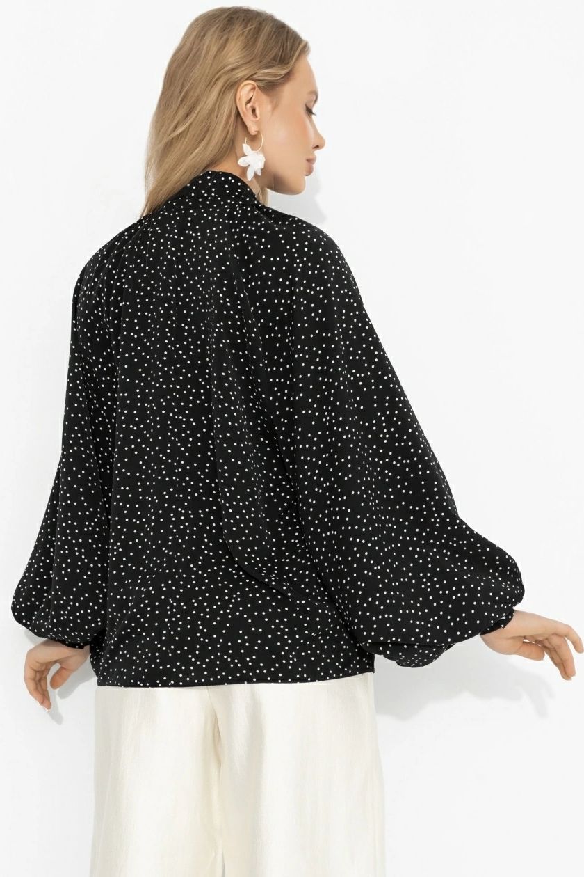 Блузка чёрная в горошек с бантом Charutti(фото5)