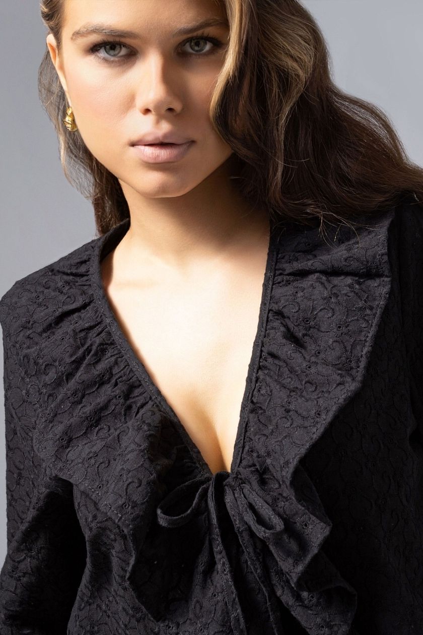 Блузка чёрная в стиле бохо Charutti(фото4)