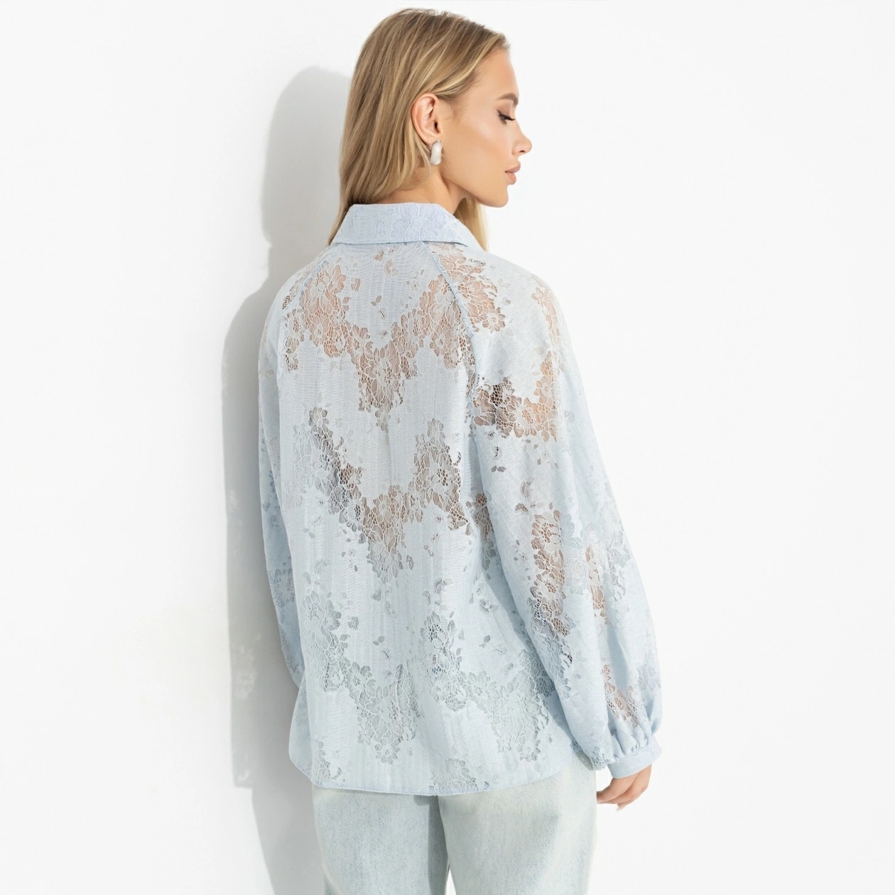 Блуза голубая из гипюра Charutti(фото5)