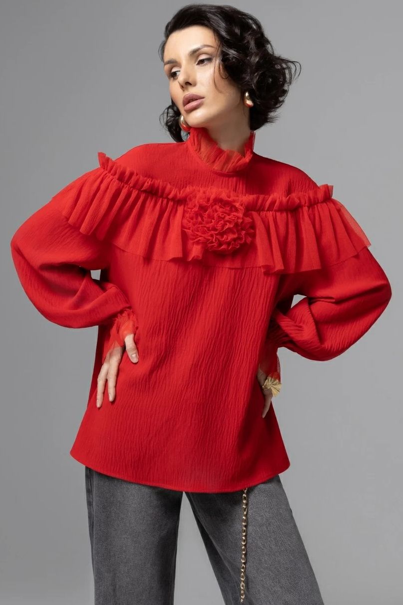 Блузка красная оригинального дизайна Charutti