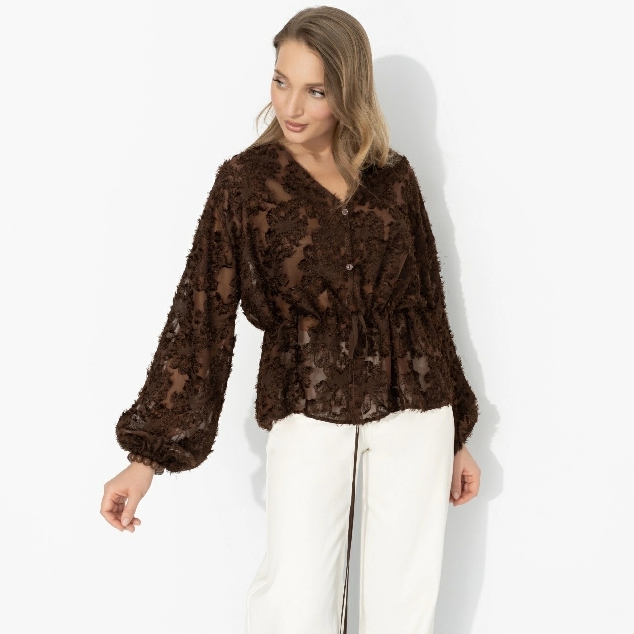 Блуза из фактурного шифона шоколадного цвета Charutti(фото3)