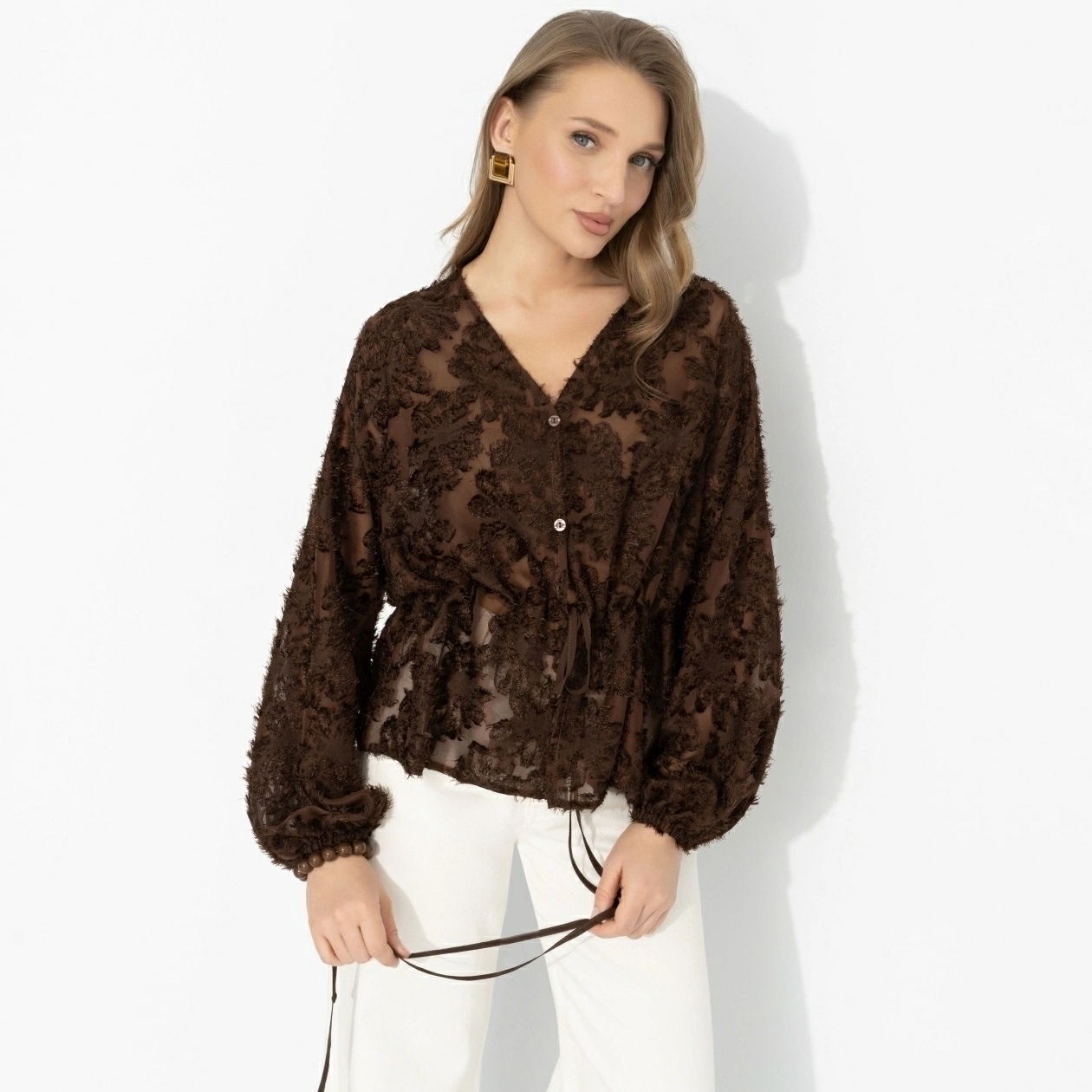 Блуза из фактурного шифона шоколадного цвета Charutti(фото5)