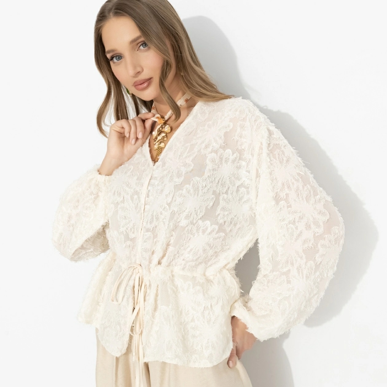 Блуза белая из фактурного шифона Charutti(фото2)