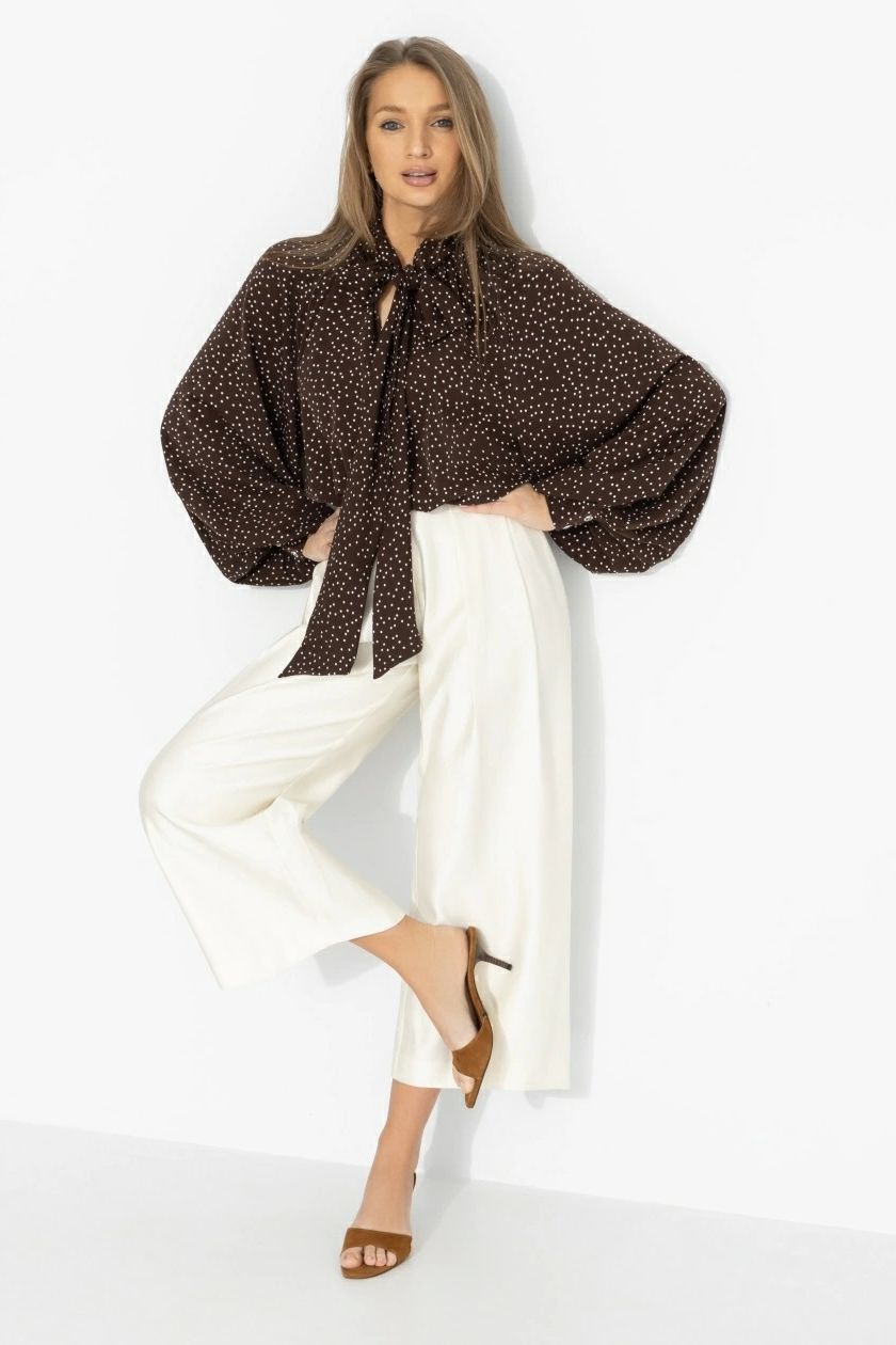 Блузка коричневая в горошек с бантом Charutti(фото2)