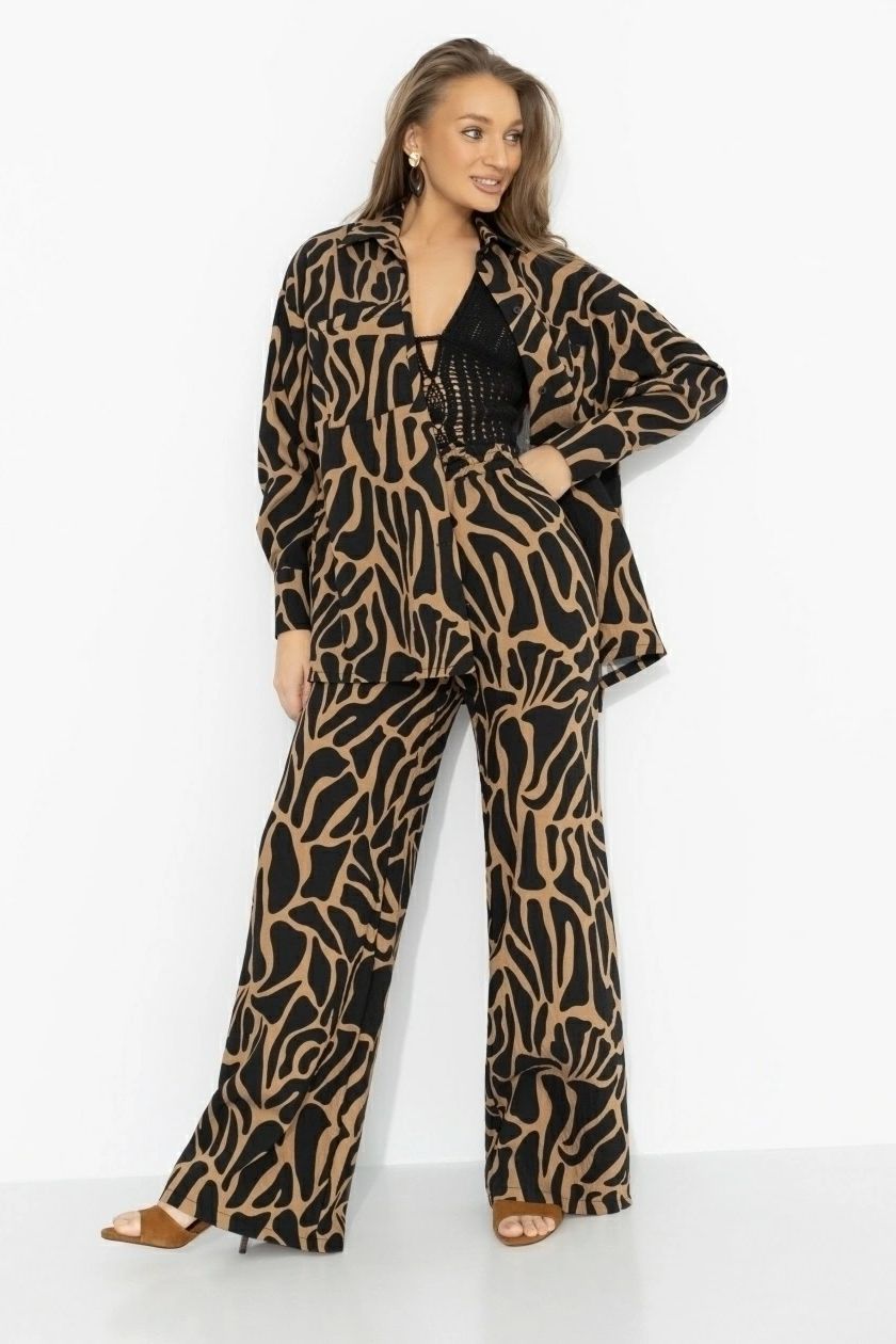 Костюм-двойка брючный с хищным принтом Charutti(фото4)