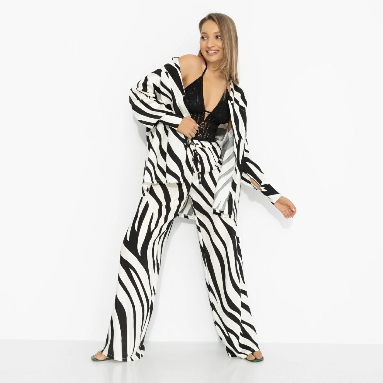 Костюм-двойка брючный с хищным принтом Charutti(фото2)