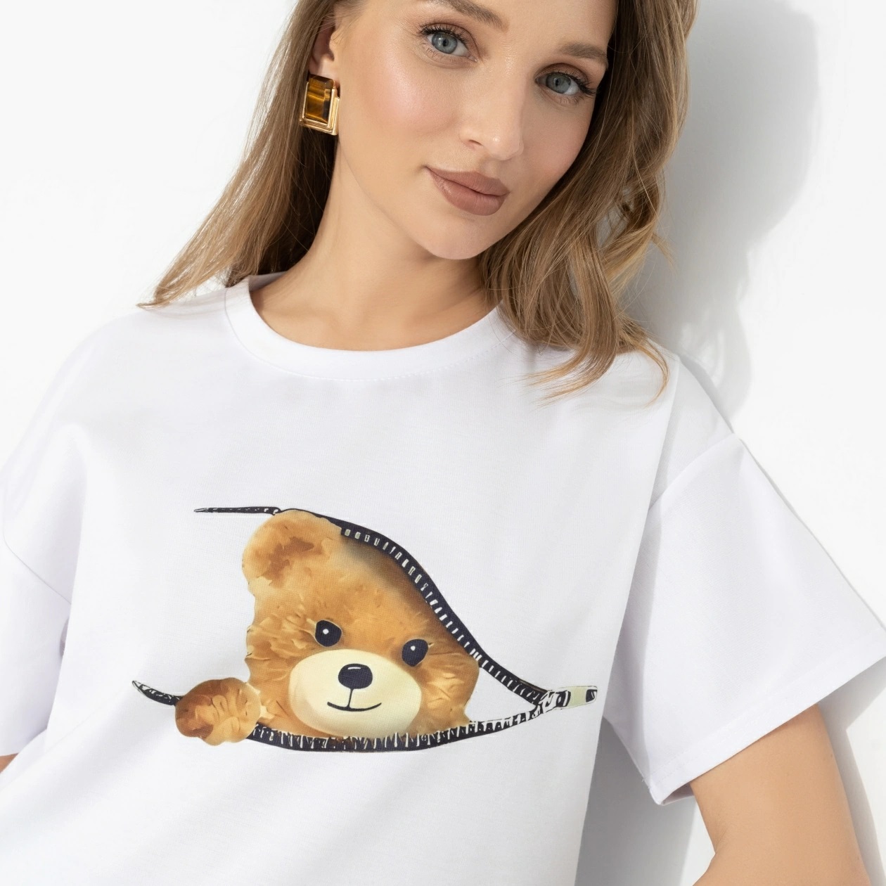 Футболка белая с принтом Charutti(фото3)