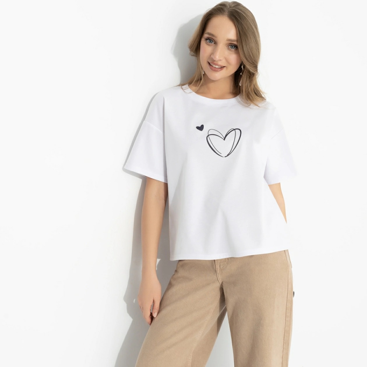 Футболка белая с принтом Charutti(фото2)