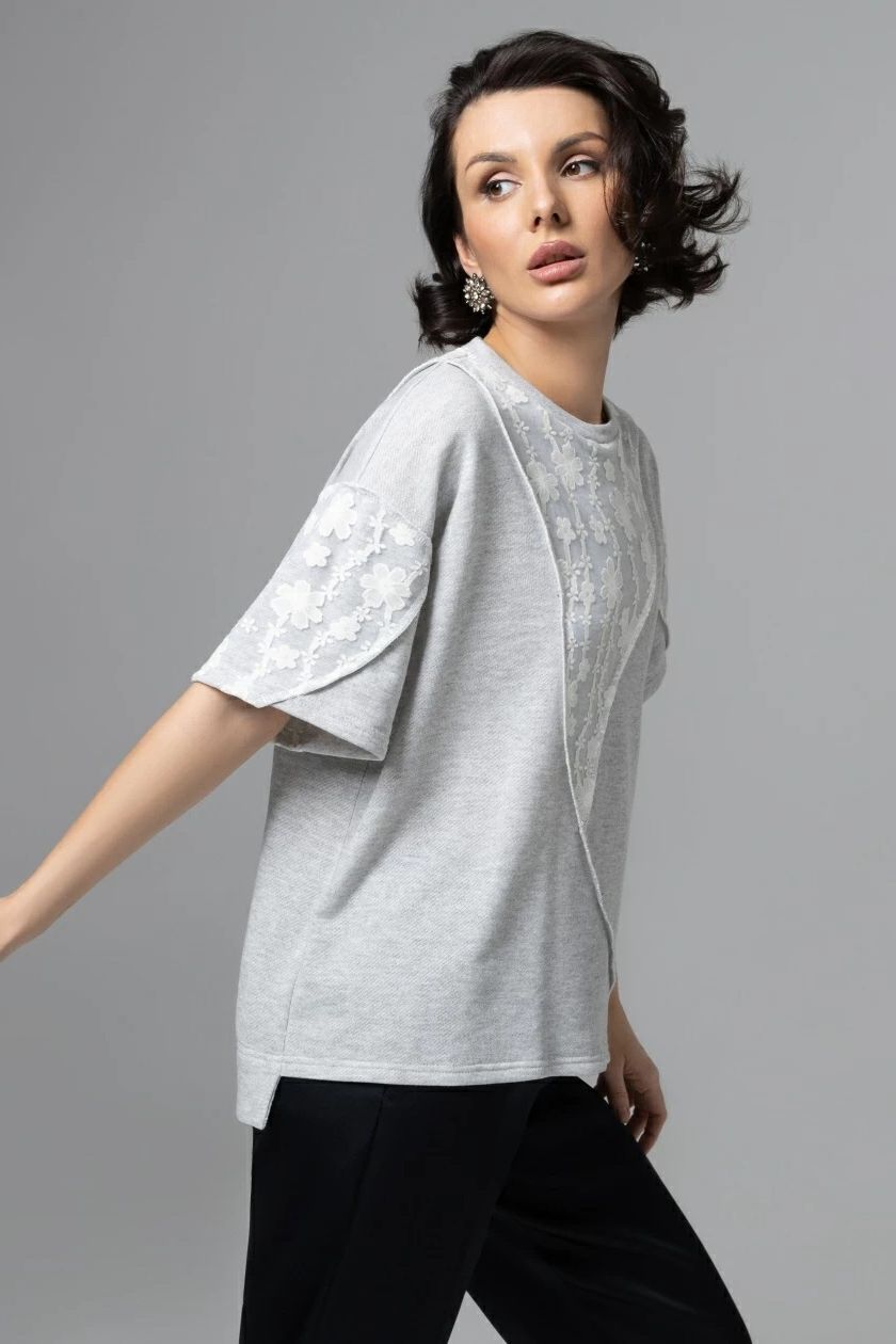Футболка серая с кружевным декором Charutti(фото5)
