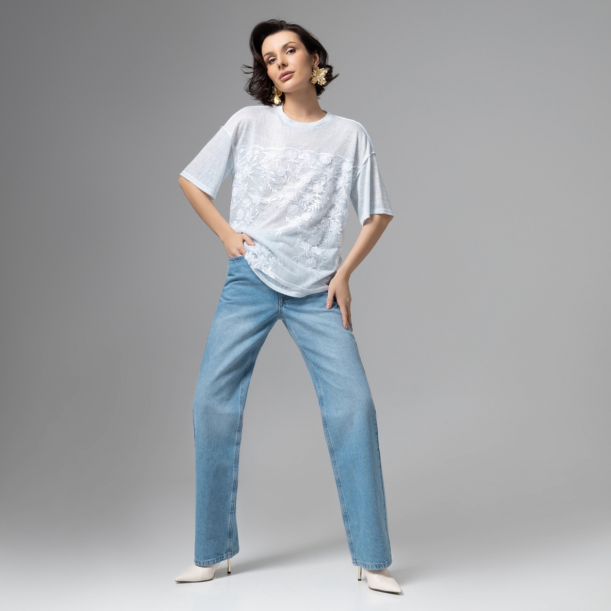 Футболка трикотажная голубая с объёмным декором Charutti(фото2)