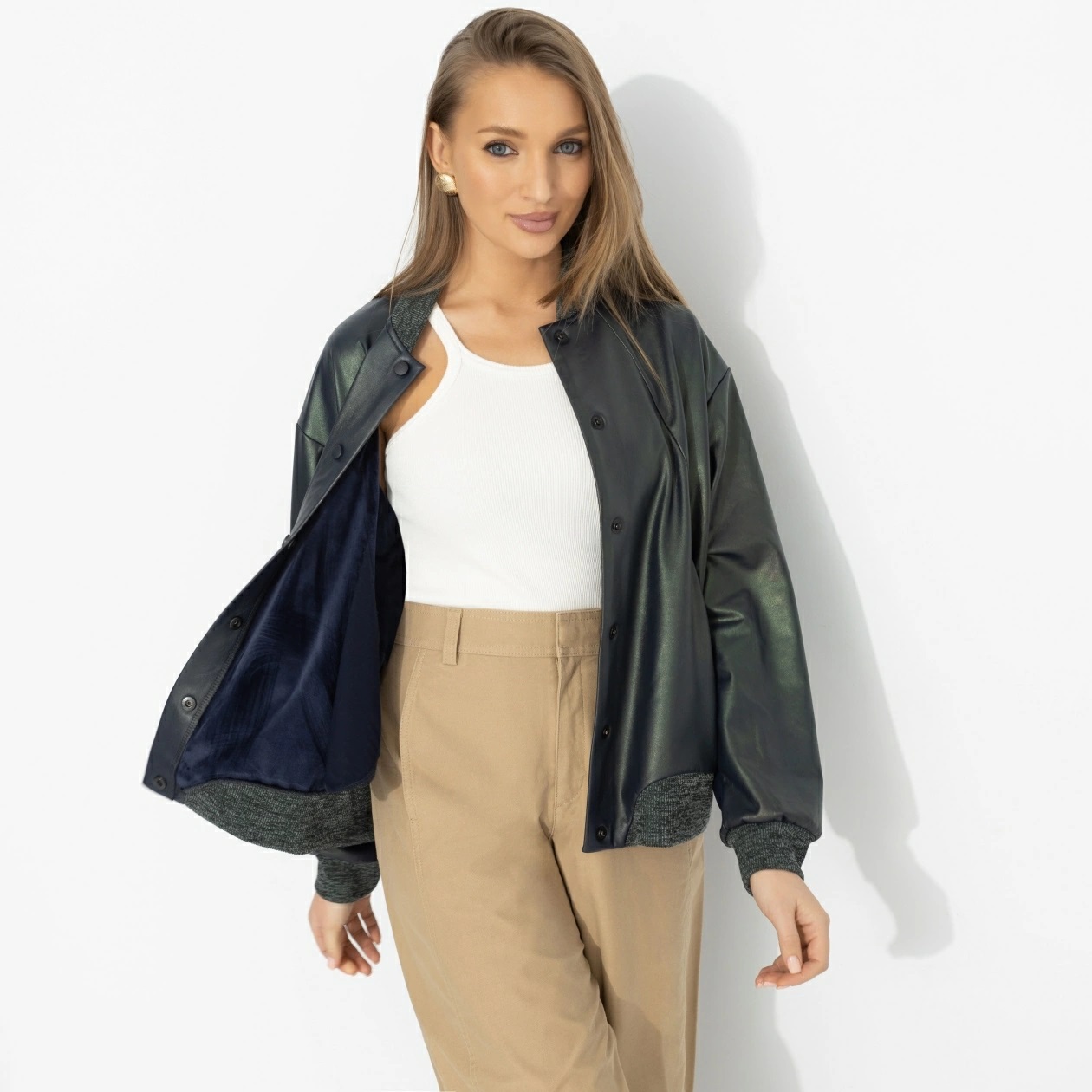 Бомбер зелёный из экокожи Charutti(фото2)