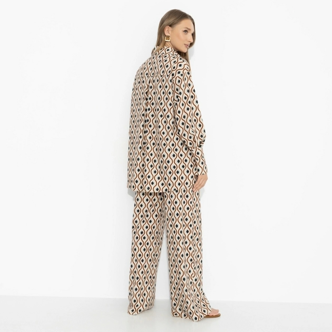 Костюм брючный для эффектных выходов Charutti(фото7)