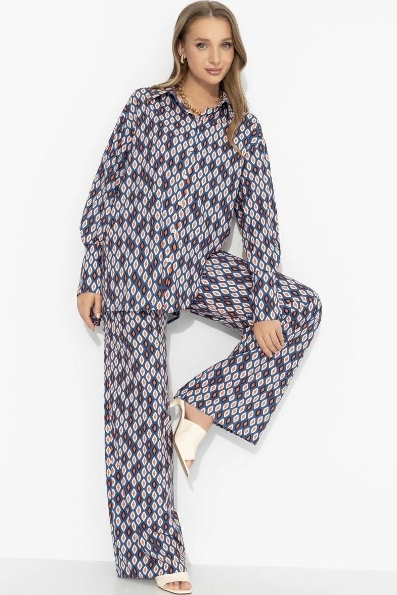 Костюм брючный для эффектных выходов Charutti