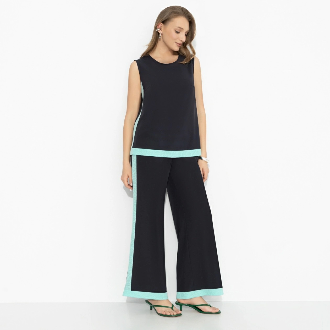 Костюм брючный синий для эффектных выходов Charutti(фото5)