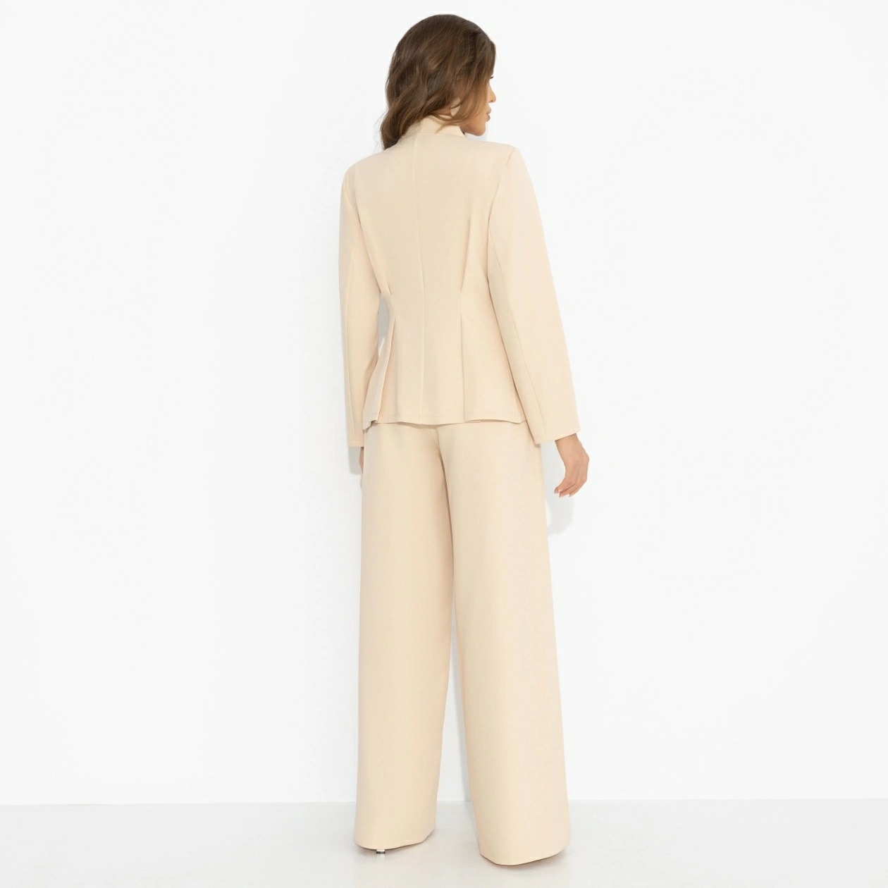 Костюм-двойка бежевый с брюками Charutti(фото7)