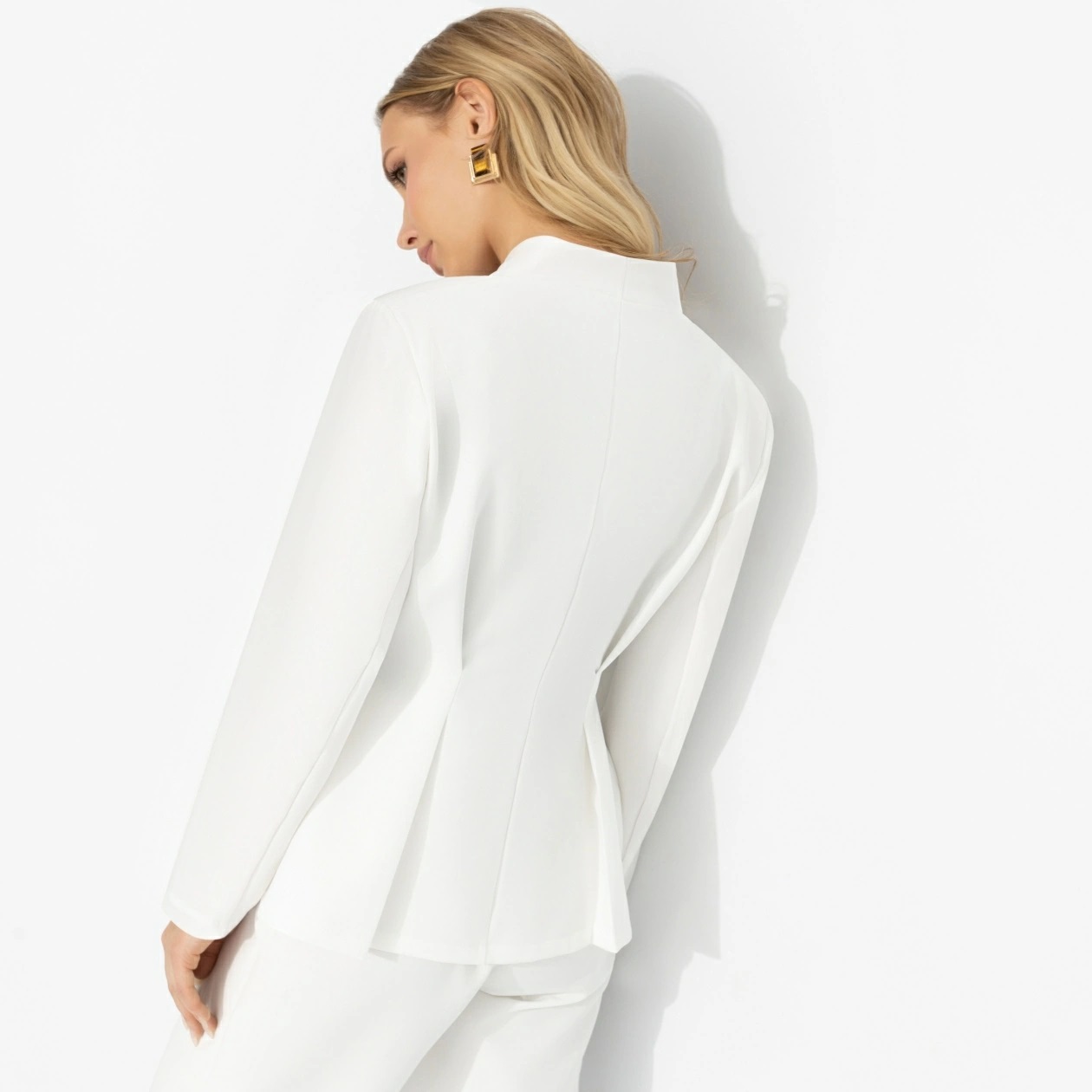 Жакет белый приталенного силуэта Charutti(фото5)