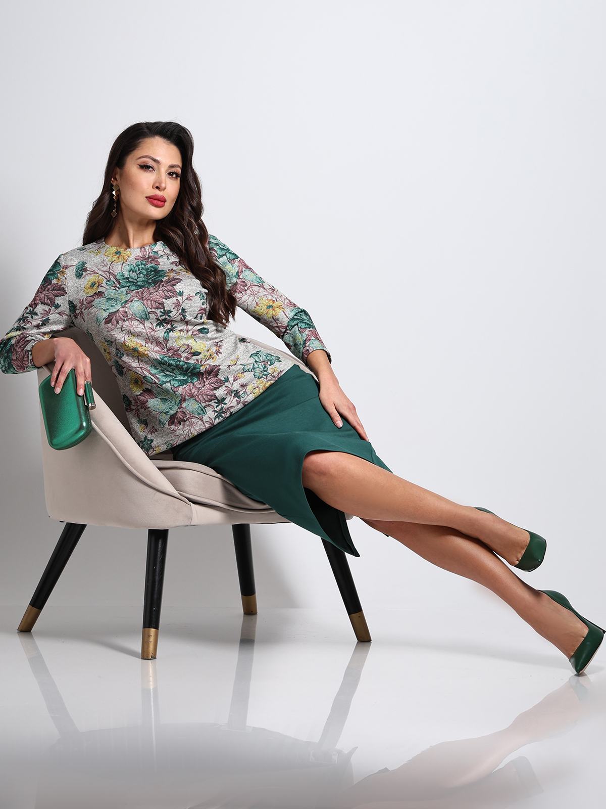 Костюм трикотажный с юбкой Ключевое событие, Грин SelenaSonata(фото2)