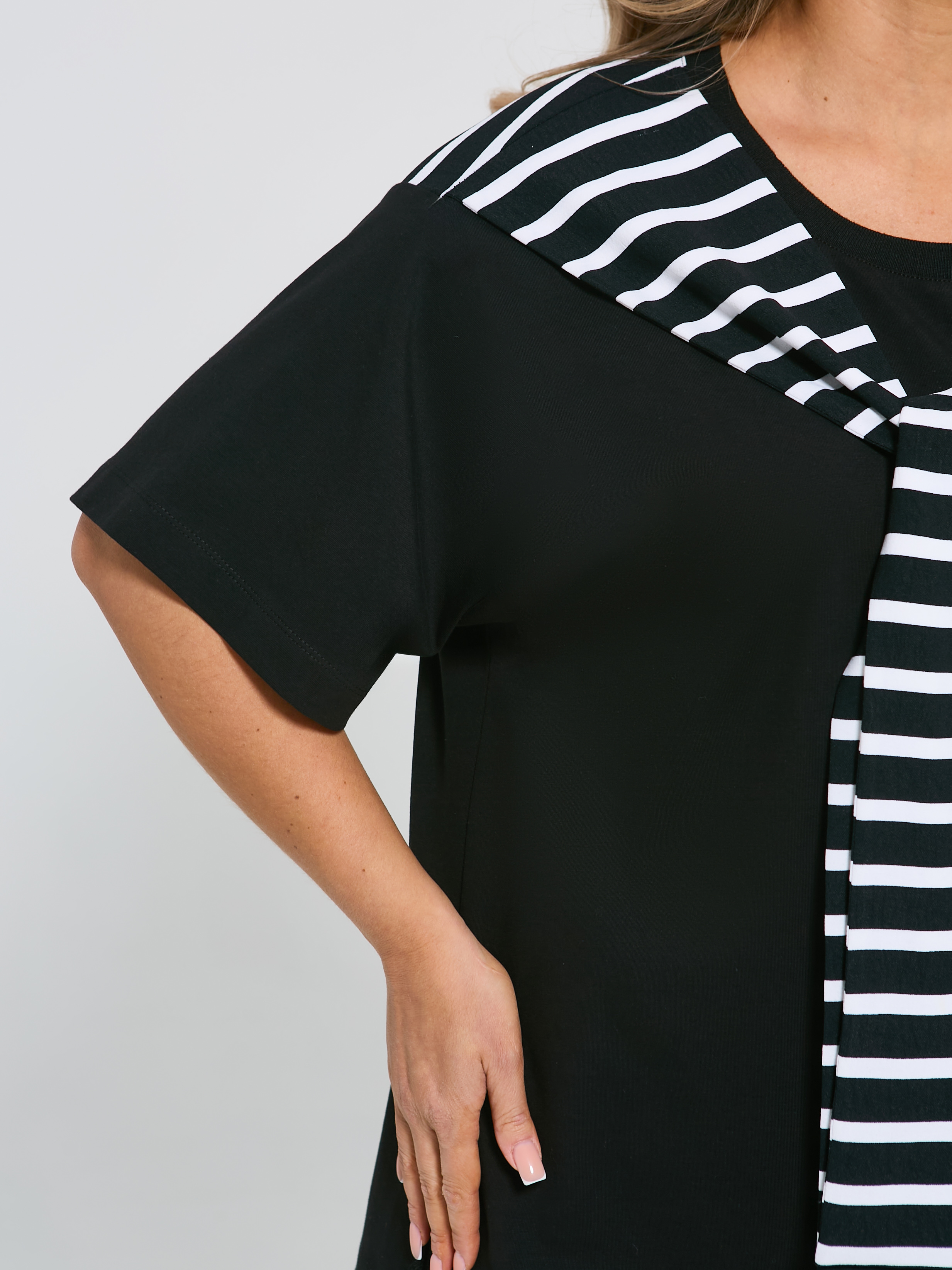 Футболка трикотажная с широким воротником в морском стиле Dora(фото6)