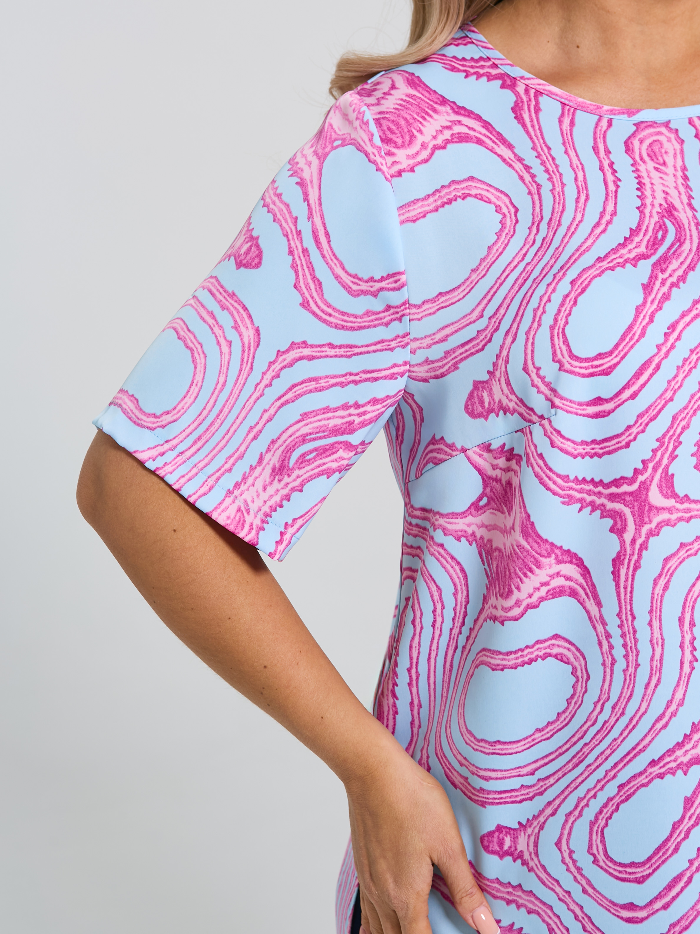 Блузка голубая с принтом Dora(фото7)