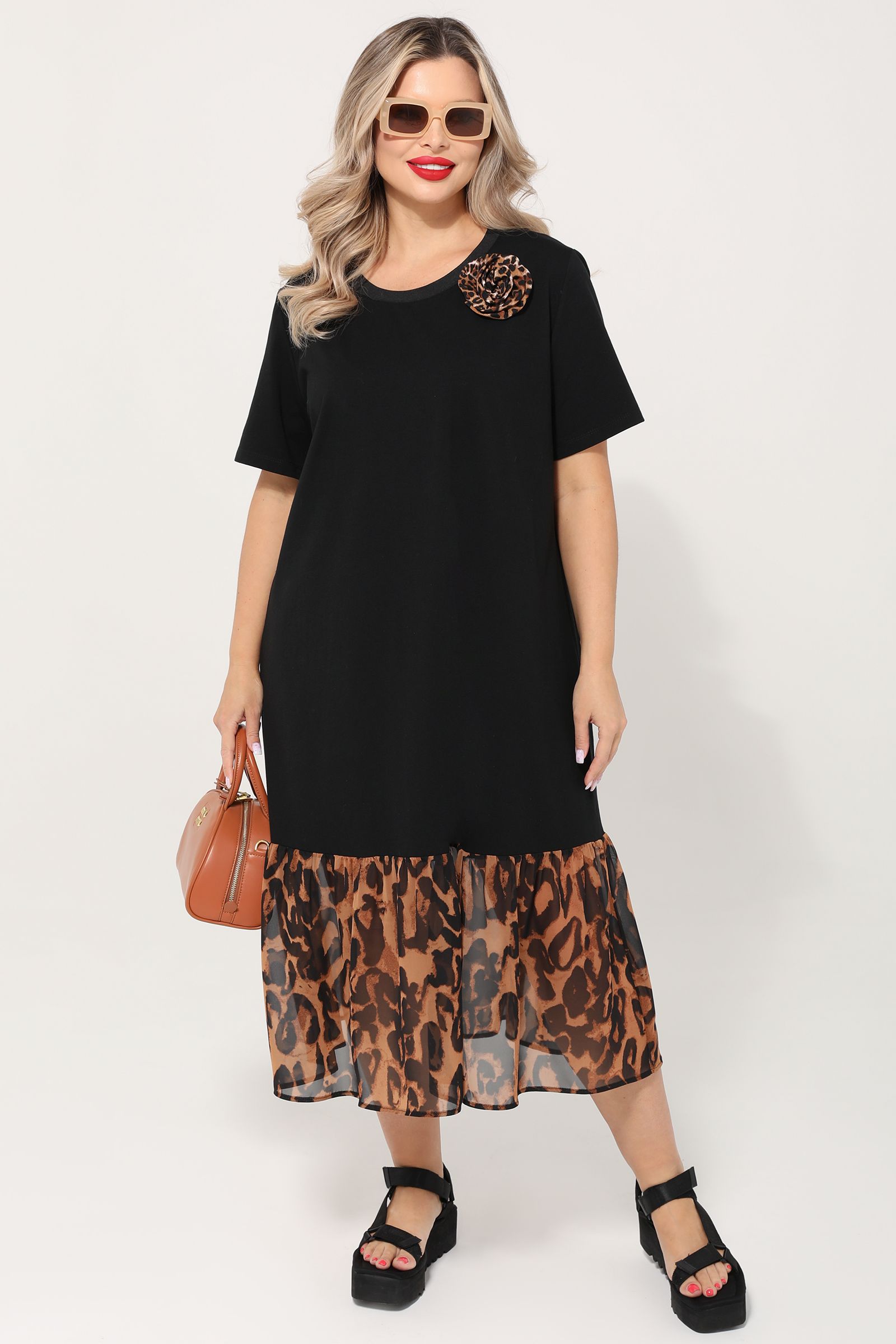 Платье трикотажное чёрное с брошью Dora