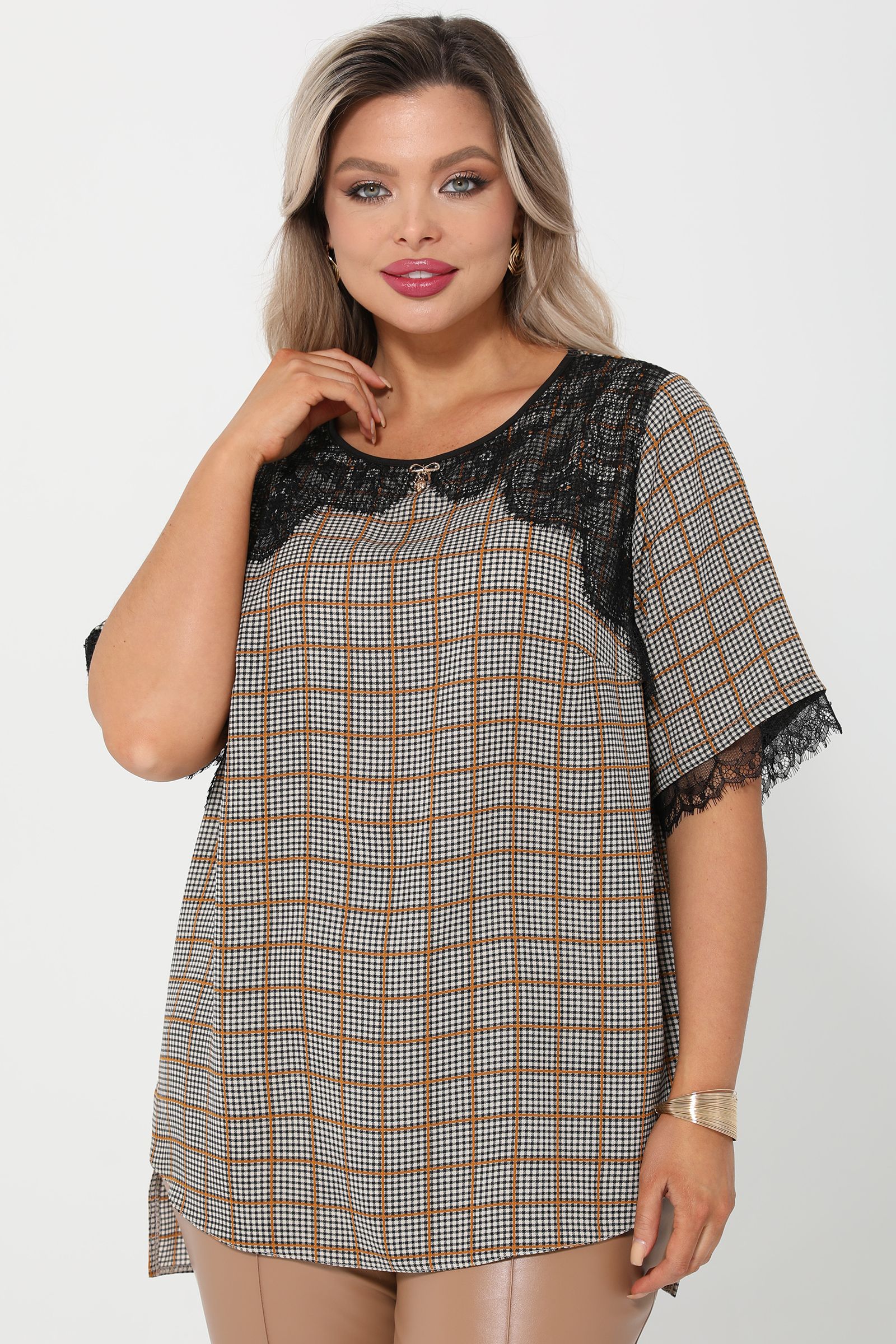 Блузка в клетку с кружевом Dora