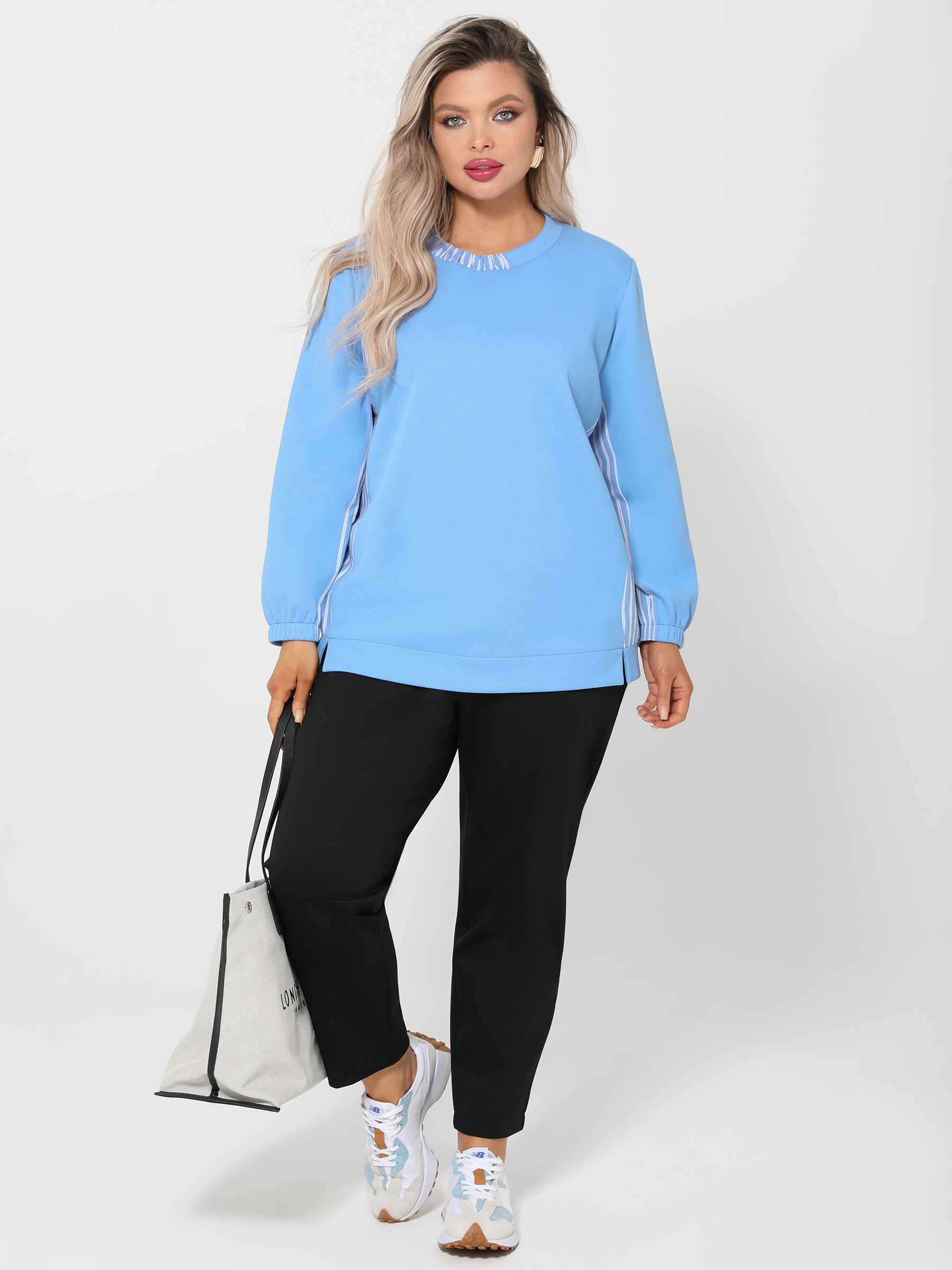 Джемпер трикотажный нежно-голубого цвета со вставками Dora(фото2)