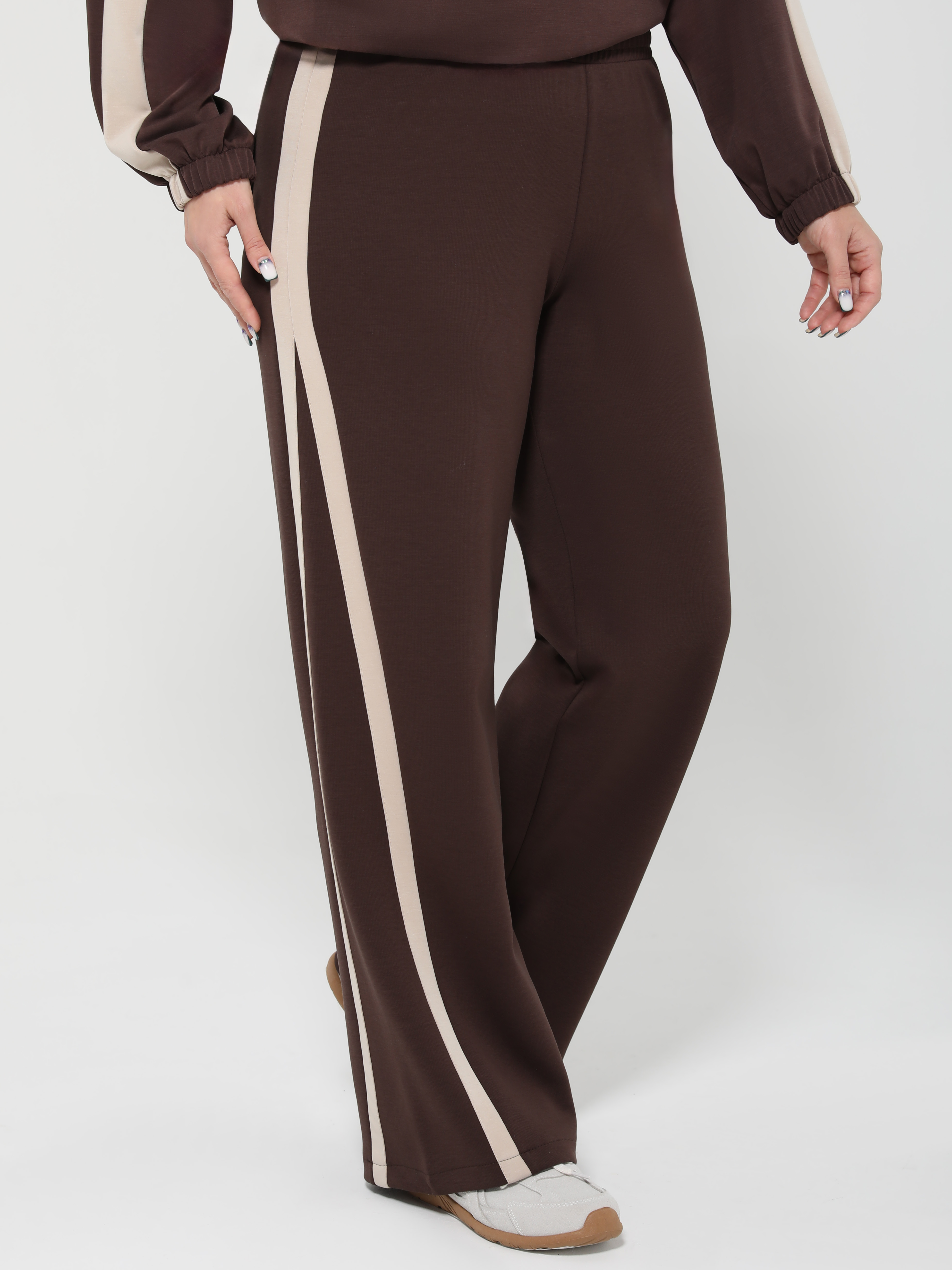 Брюки коричневые с лампасами Dora(фото3)