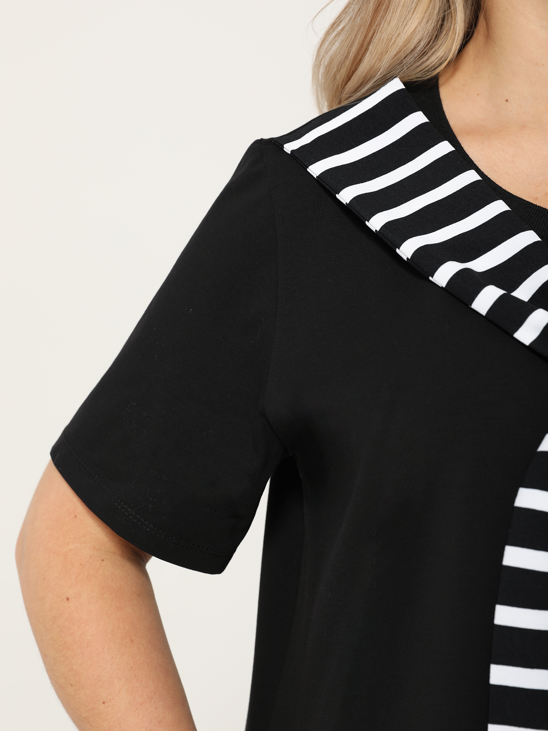 Платье чёрное из трикотажа в морском стиле Dora(фото4)