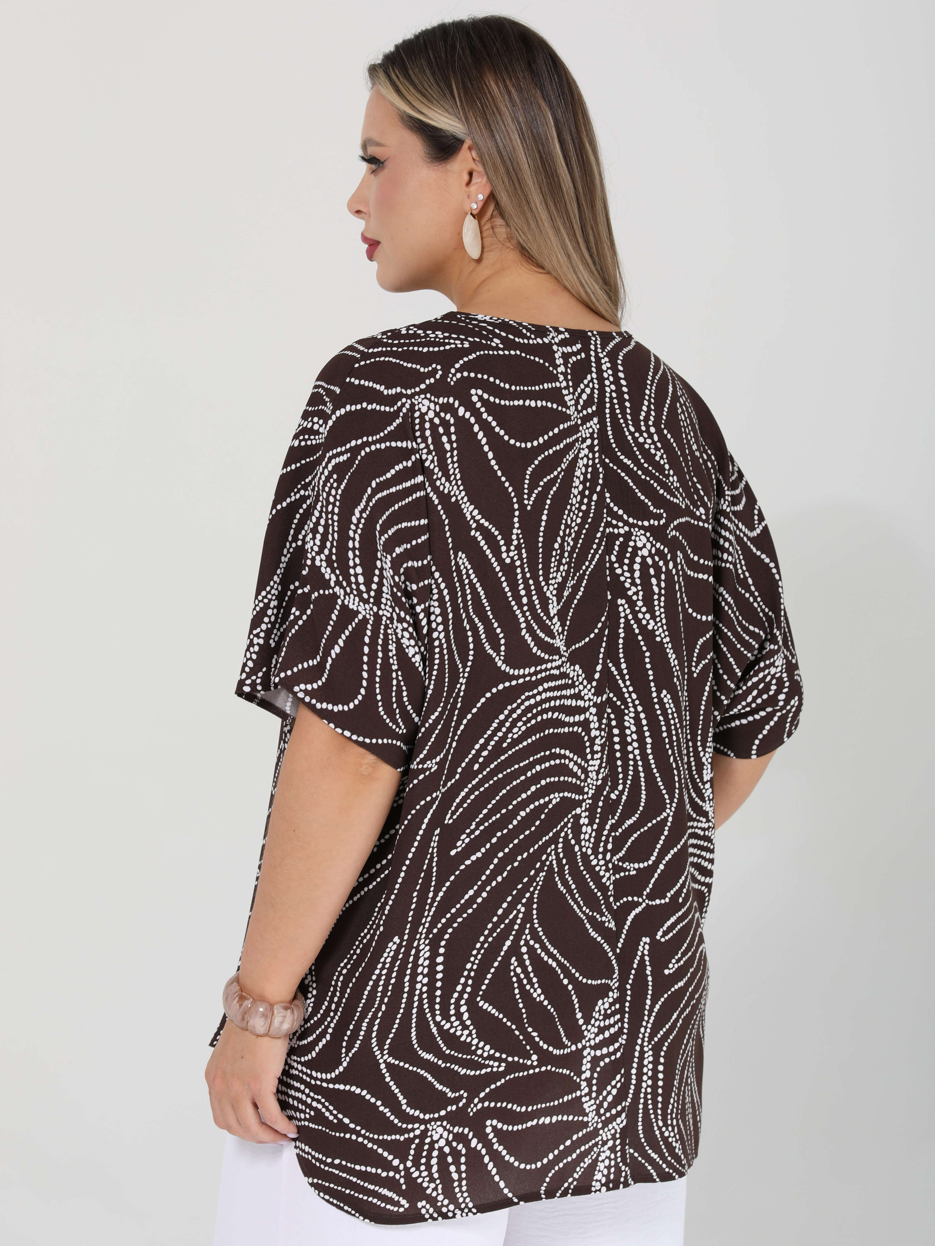 Блузка шоколадного цвета с принтом Dora(фото8)