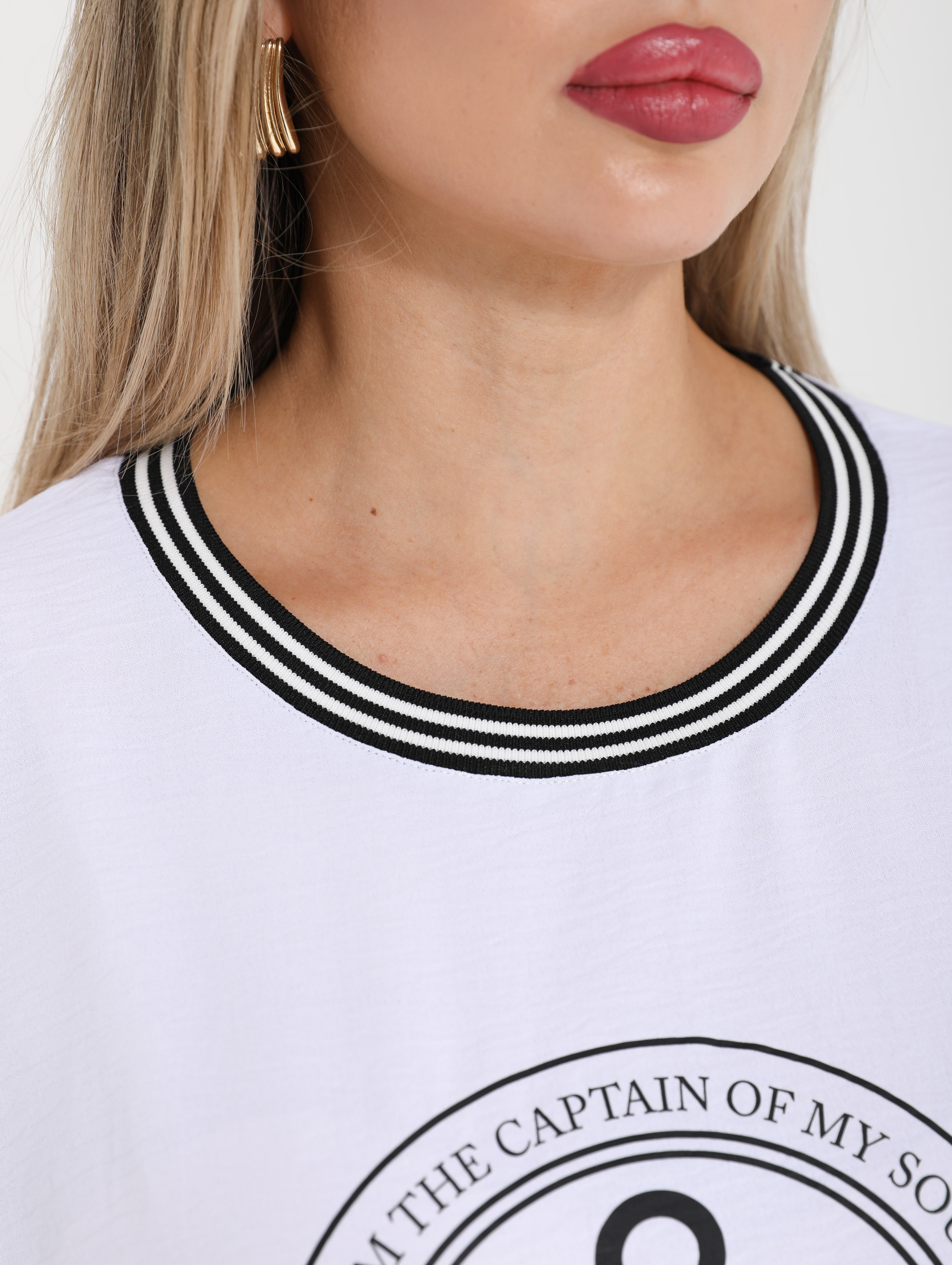 Блузка лёгкая белая с принтом Dora(фото4)