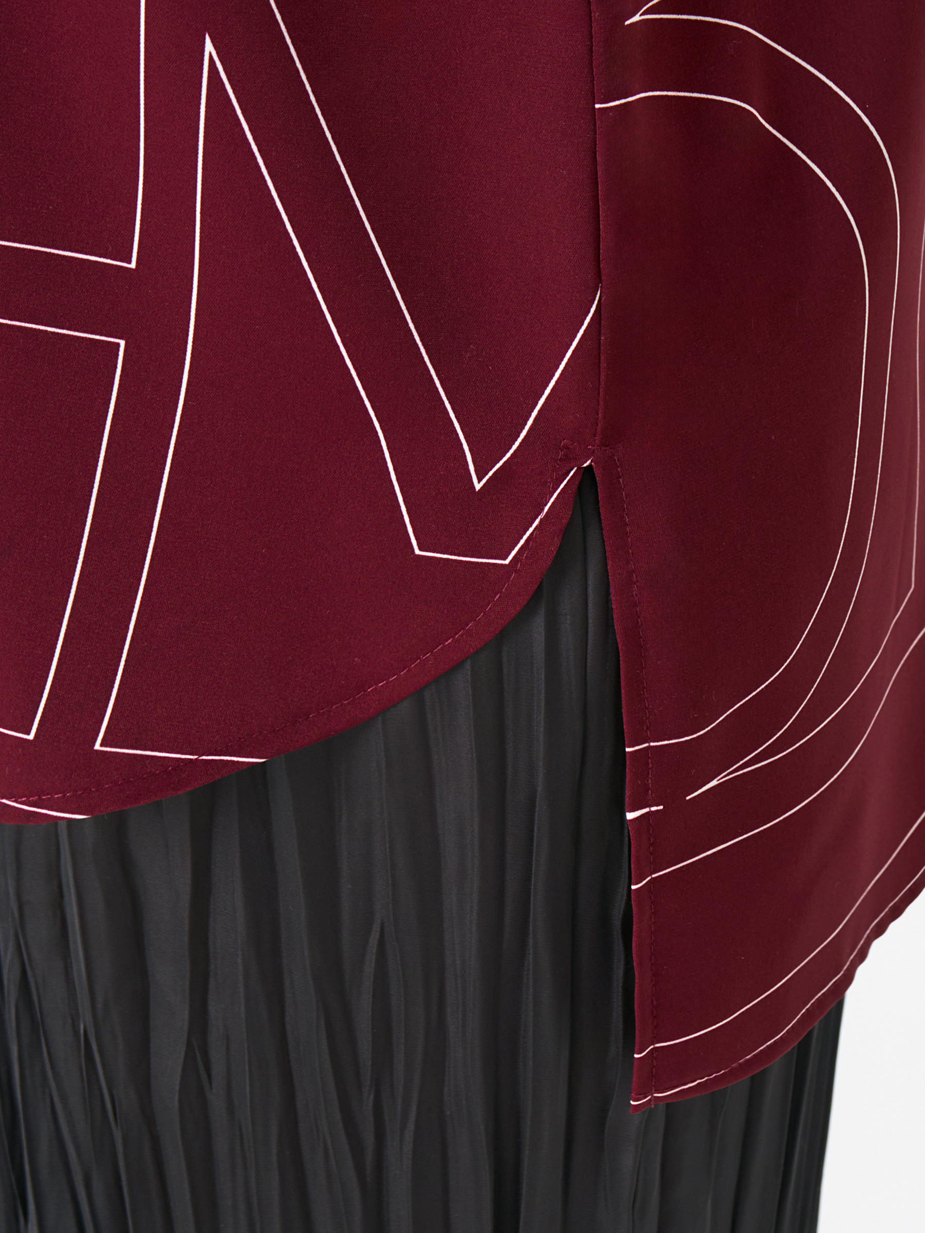 Блузка бордовая с принтом Dora(фото9)