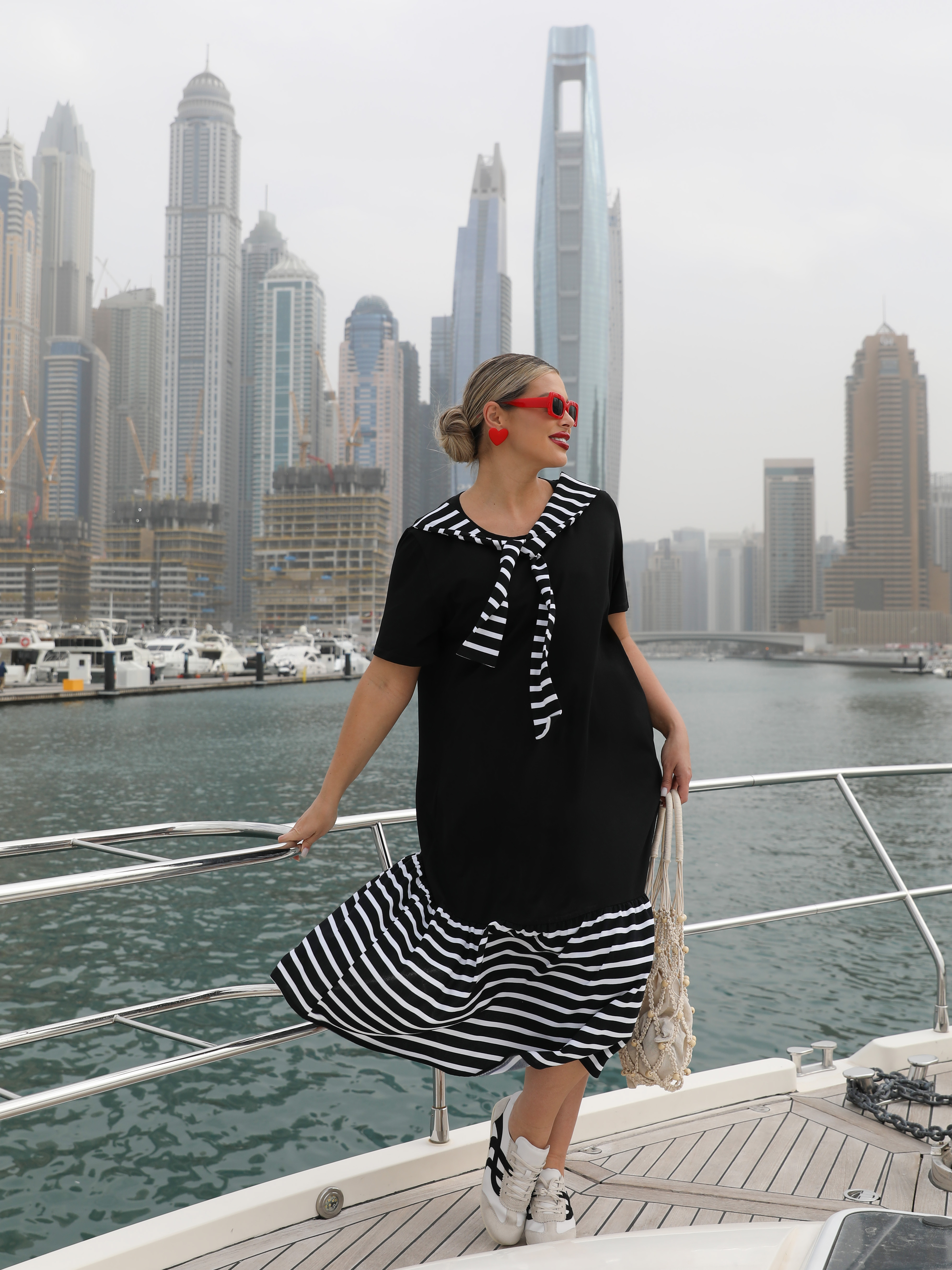 Платье чёрное из трикотажа в морском стиле Dora(фото6)