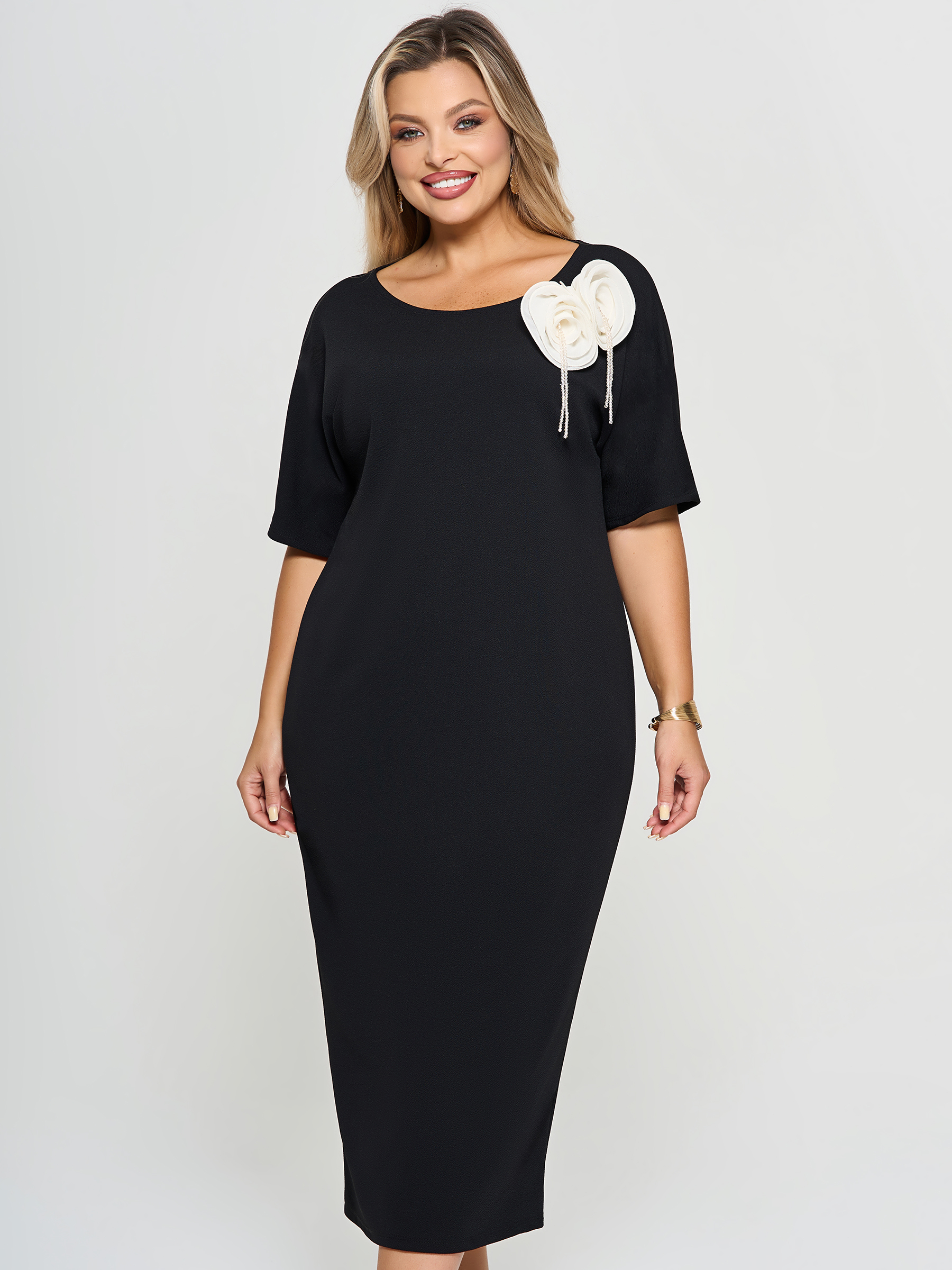 Платье-футляр чёрное со съёмной брошью Dora(фото2)