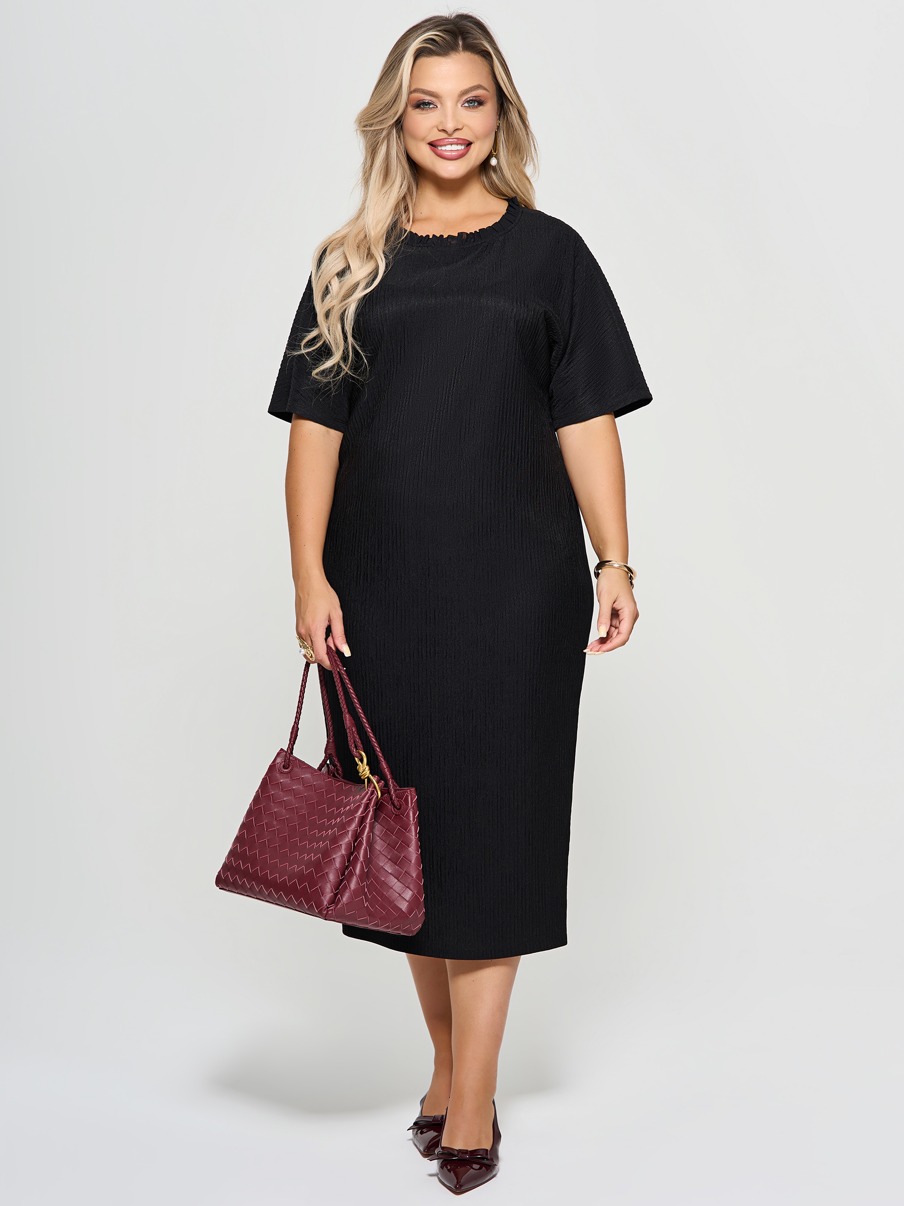 Платье-футляр чёрное из трикотажа гофре Dora(фото3)