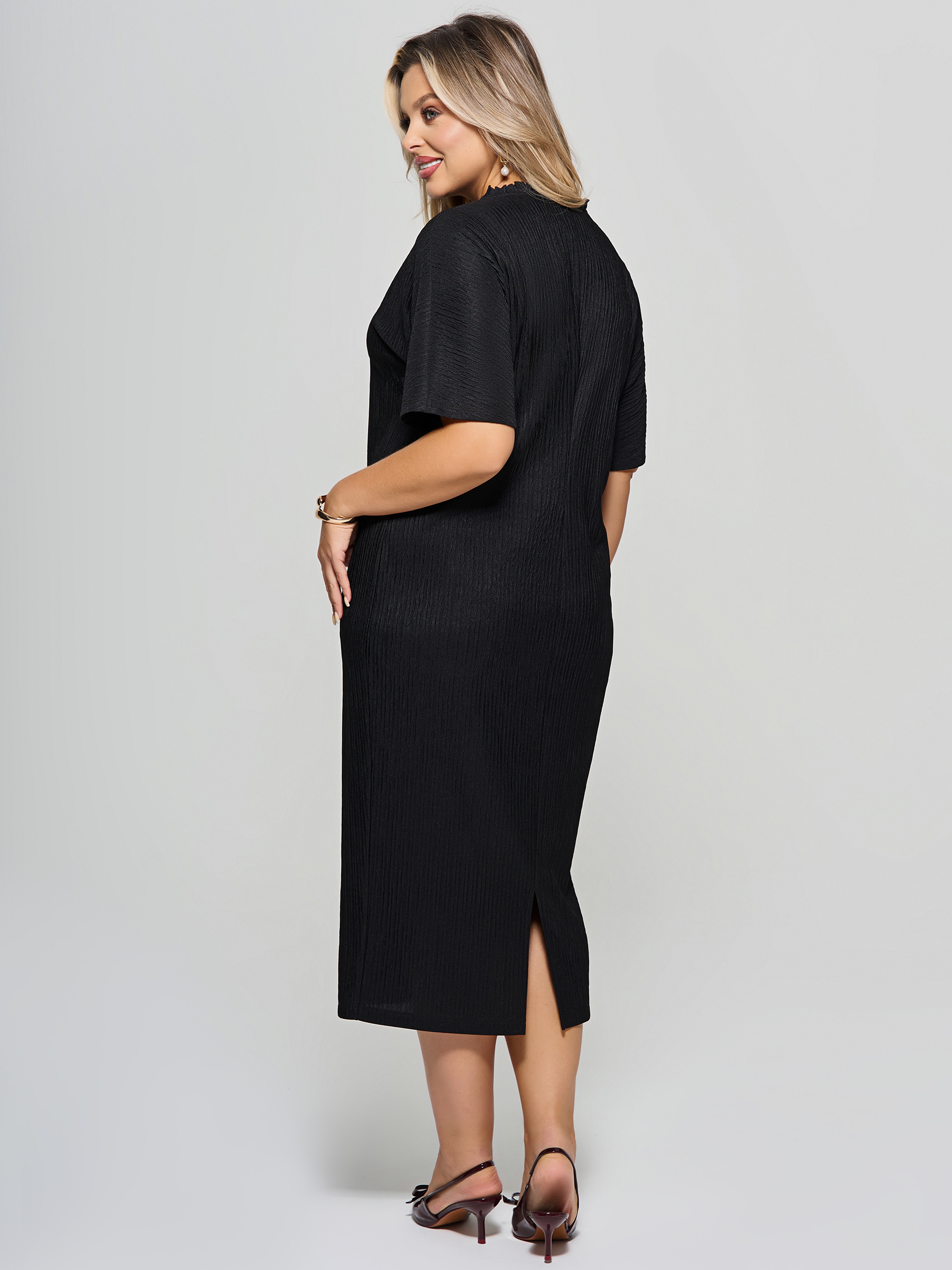 Платье-футляр чёрное из трикотажа гофре Dora(фото8)