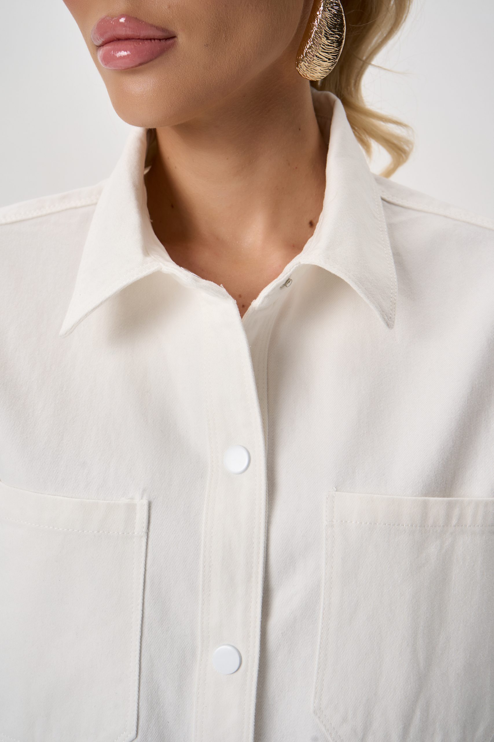 Рубашка джинсовая белого цвета Elza(фото3)