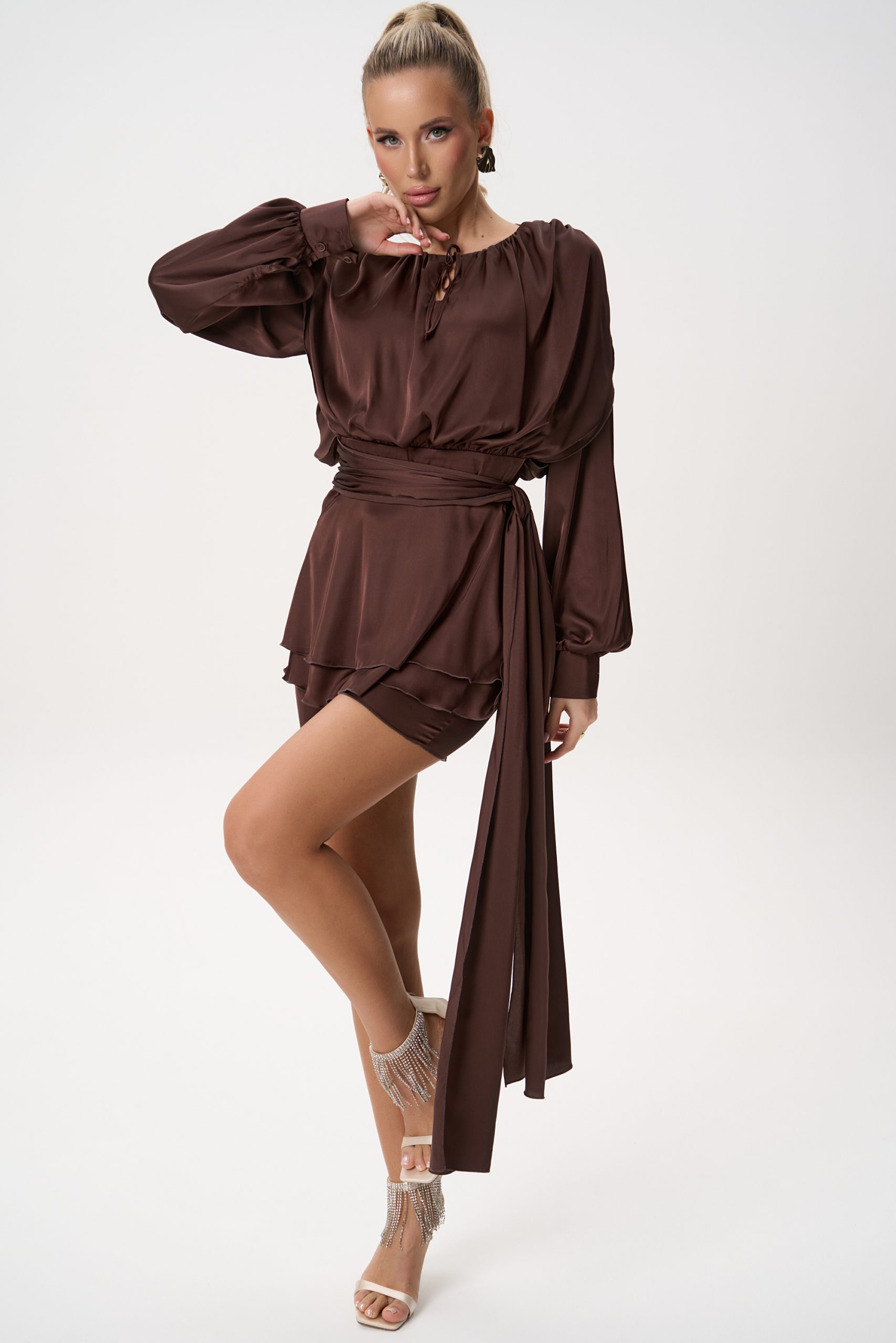 Платье мини шоколадного цвета оригинальное Elza