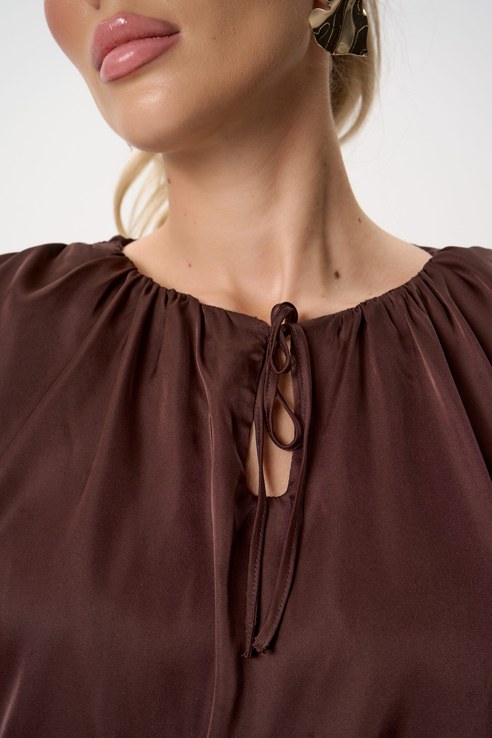 Платье мини шоколадного цвета оригинальное Elza(фото4)