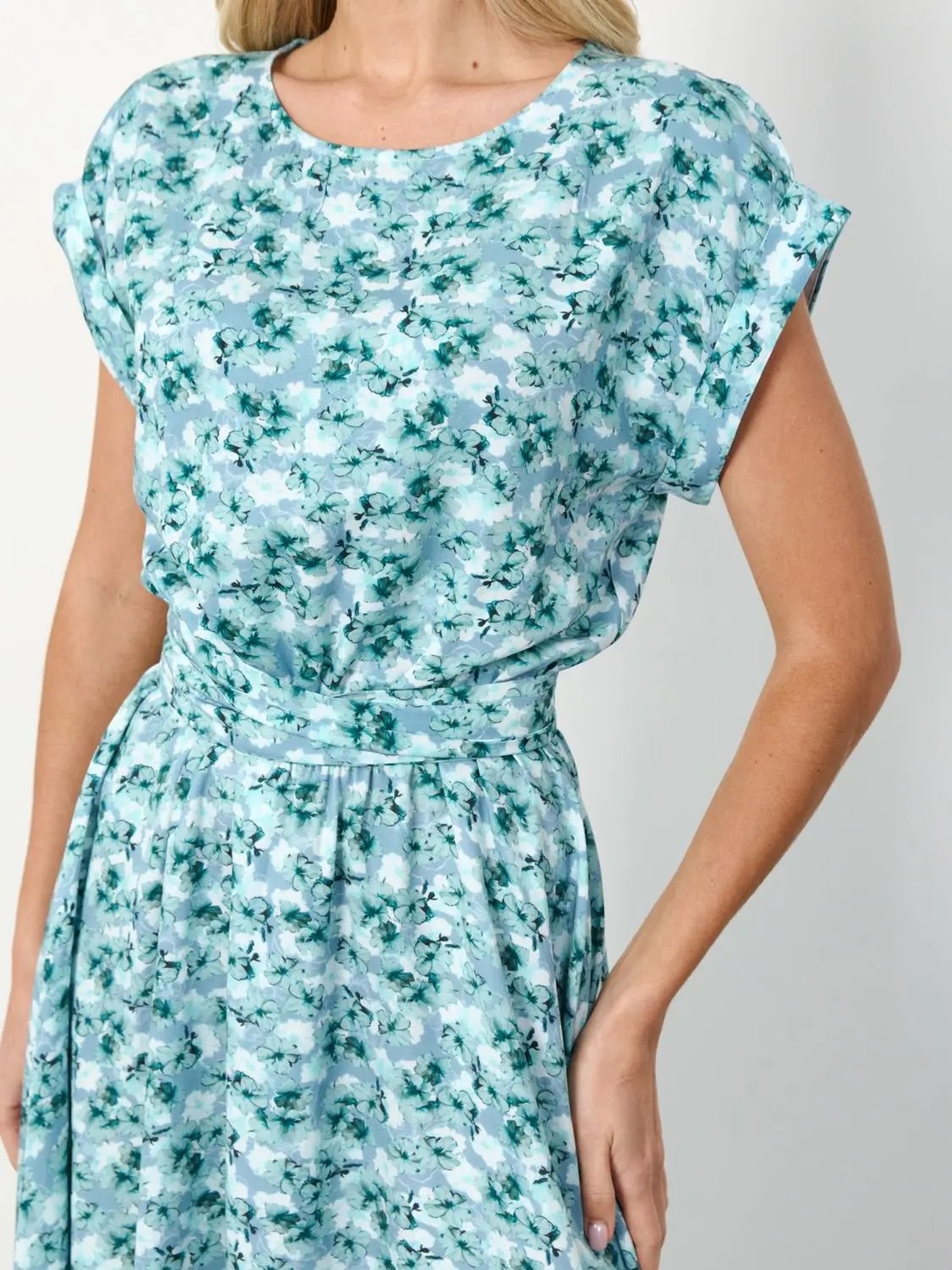 Платье миди серое с цветочным принтом Jetty(фото3)