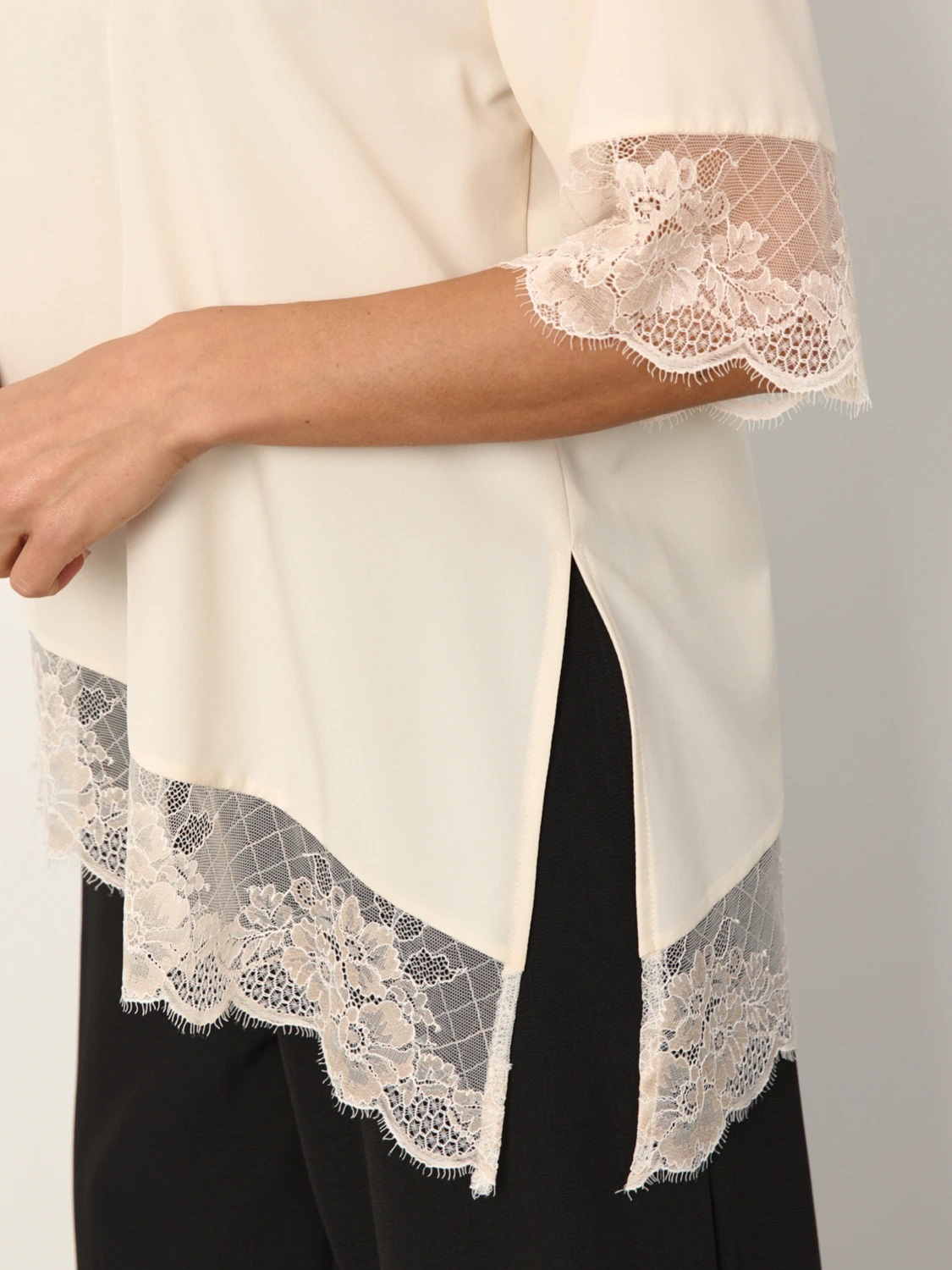 Блузка женская с кружевом Jetty(фото6)
