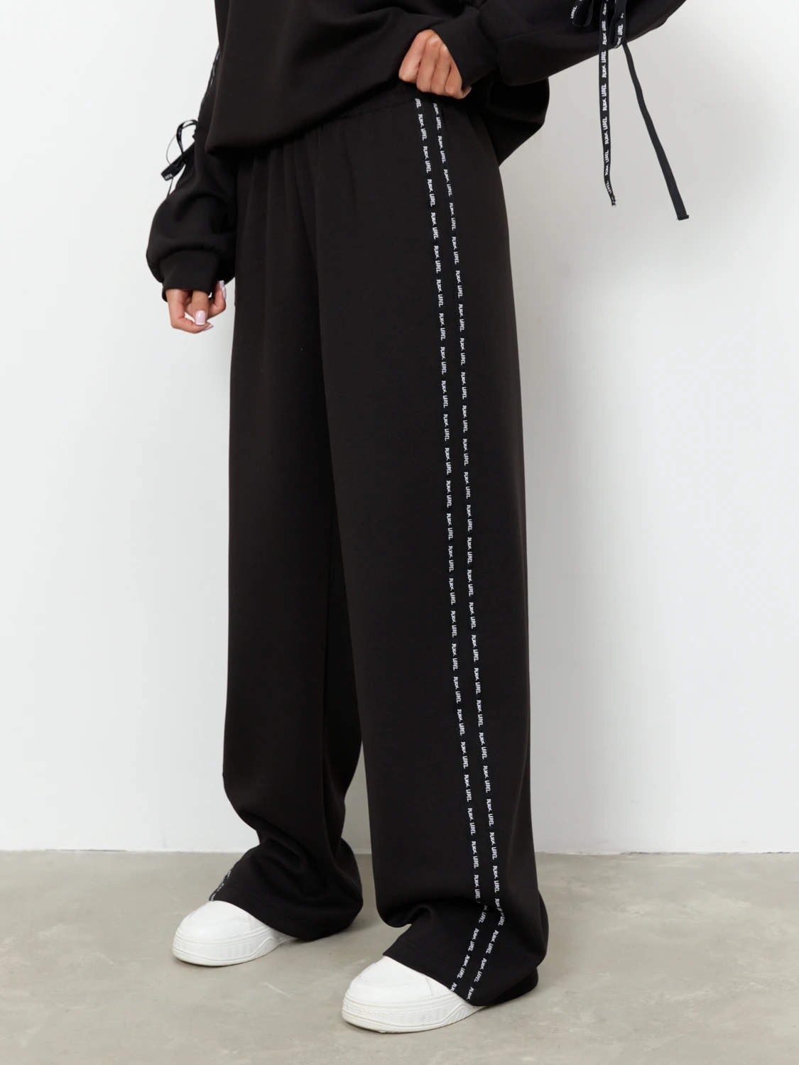 Брюки широкие с лампасами Jetty(фото4)