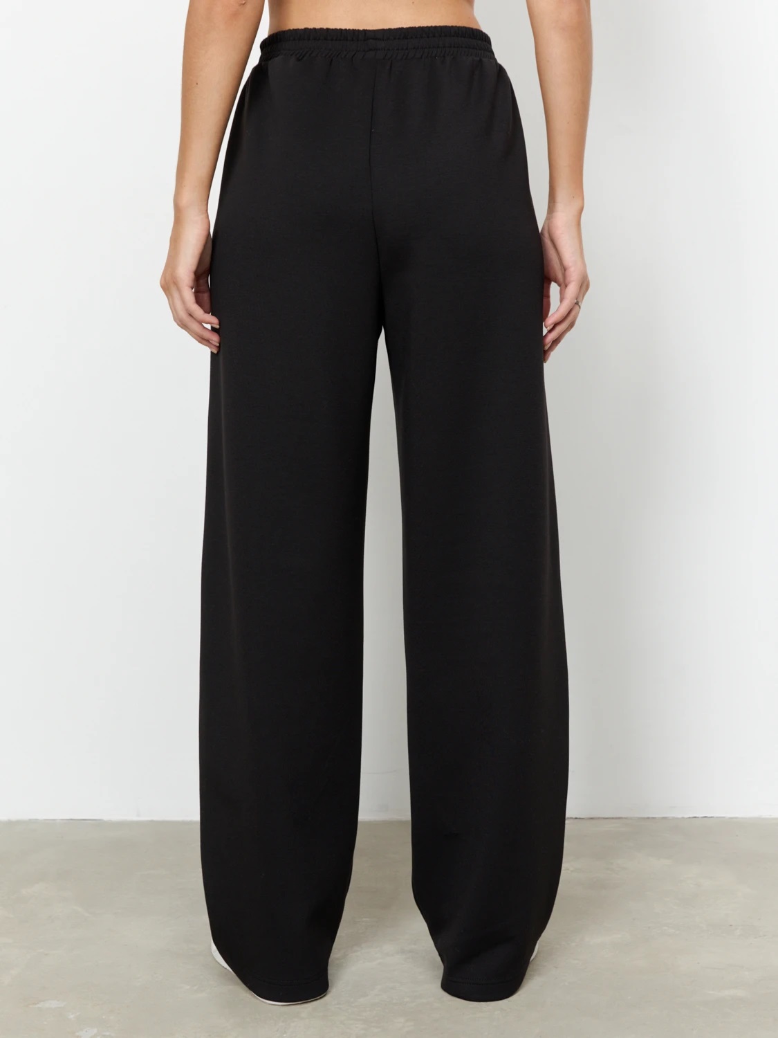 Брюки широкие чёрные с лампасами Jetty(фото7)