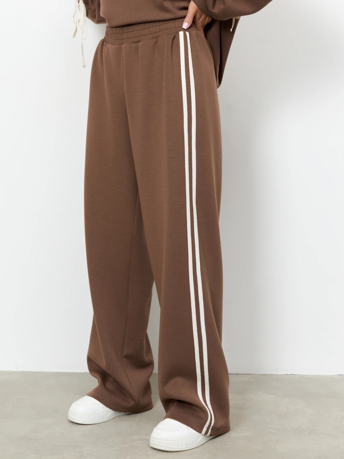 Брюки широкие с лампасами Jetty(фото3)