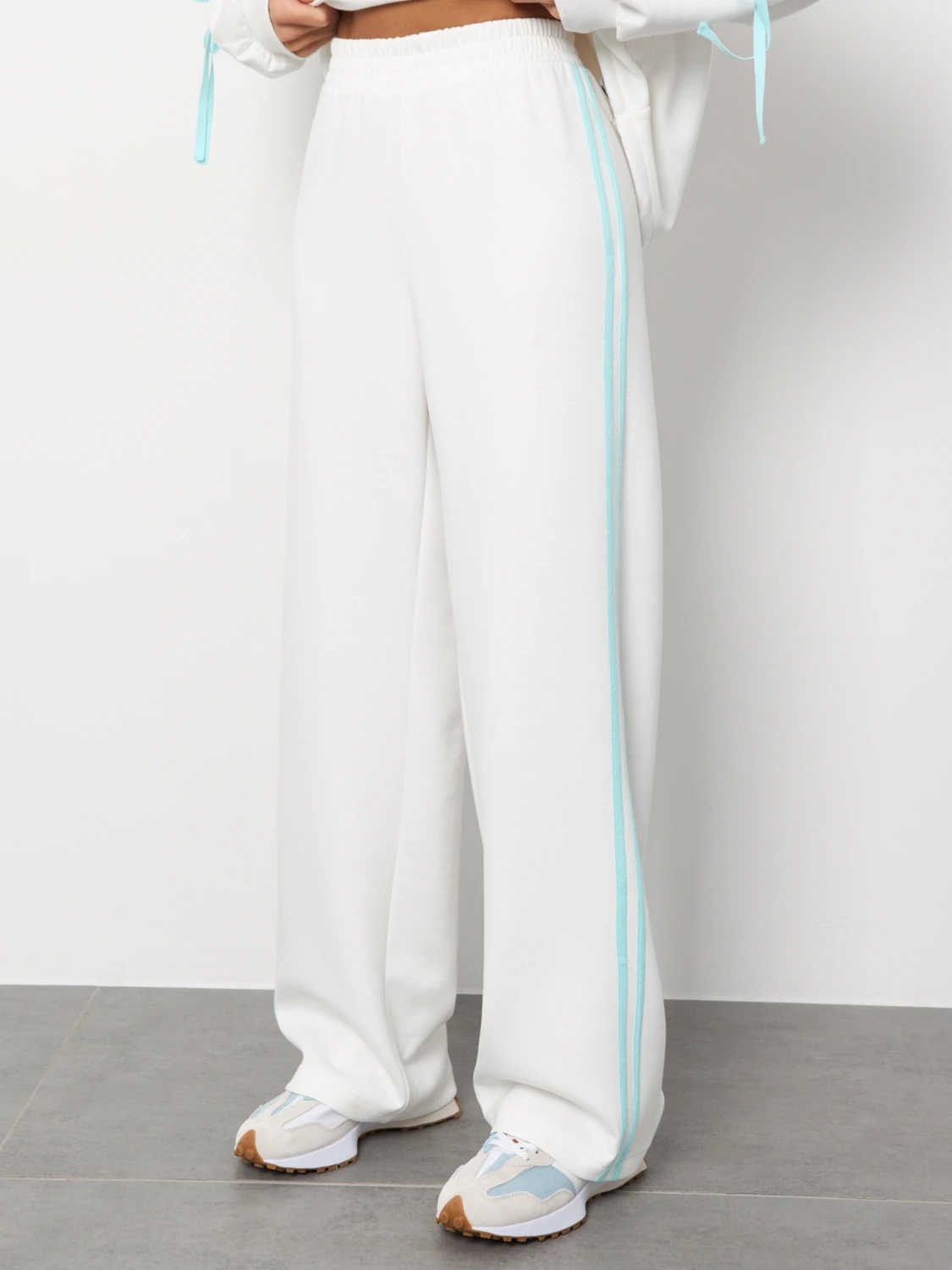 Брюки широкие с лампасами Jetty(фото3)