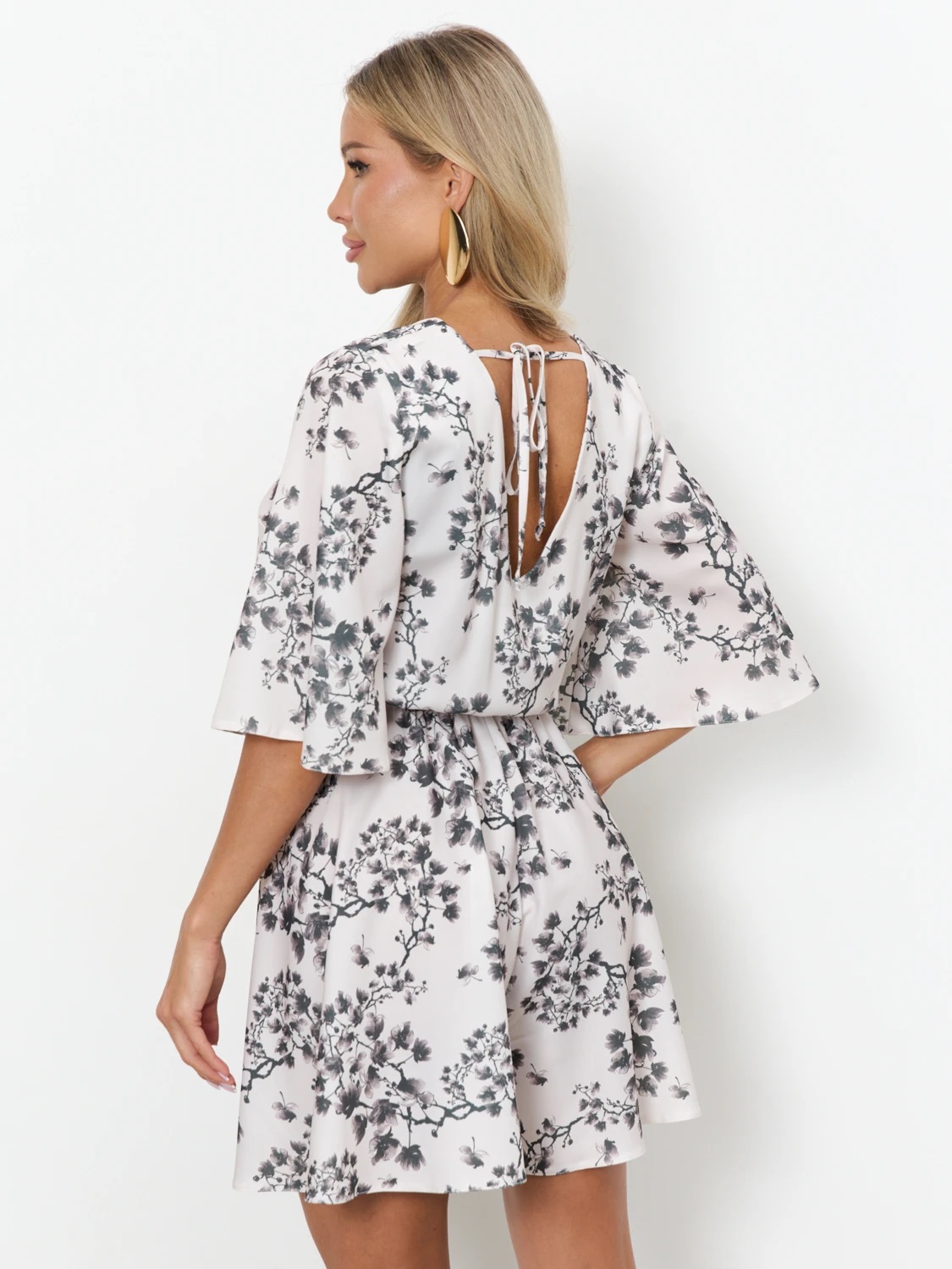 Комбинезон светло-бежевый с юбкой-шортами Jetty(фото6)