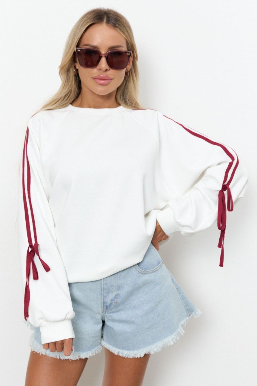 Джемпер трикотажный молочного цвета Jetty