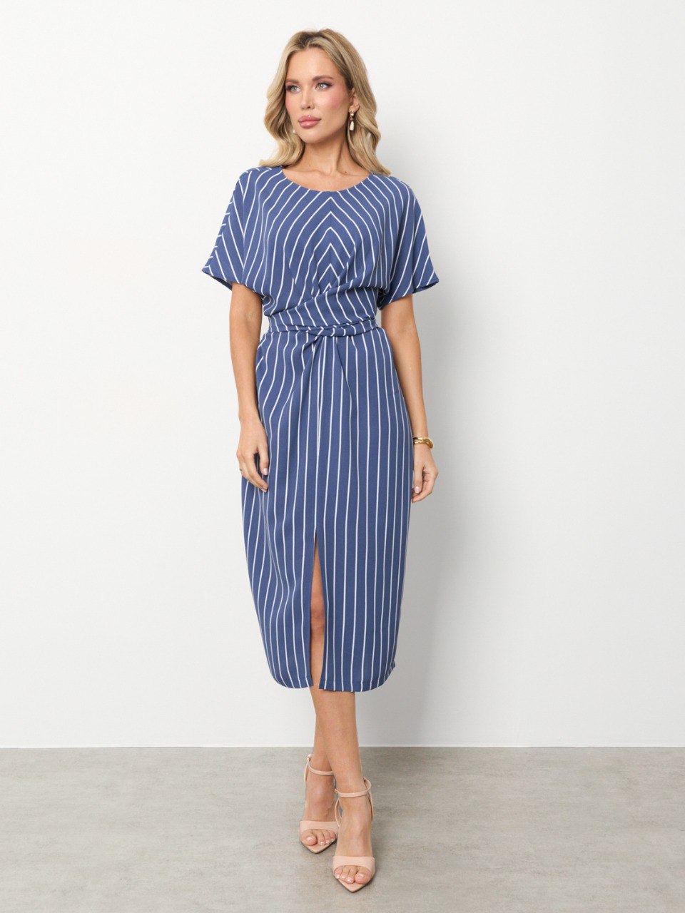 Платье синее в полоску с цельнокроеным поясом Jetty(фото10)