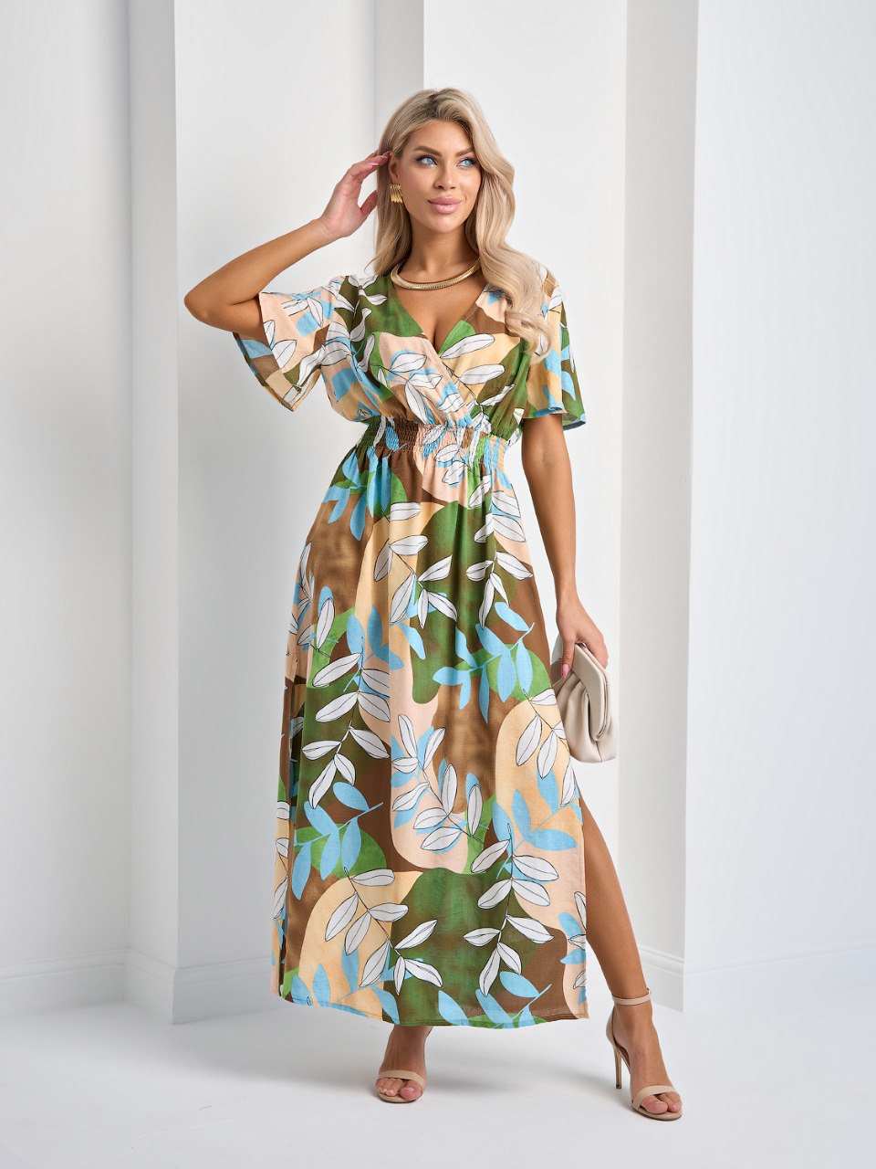 Платье длинное лёгкое с коротким расклешенным рукавом Jetty(фото6)